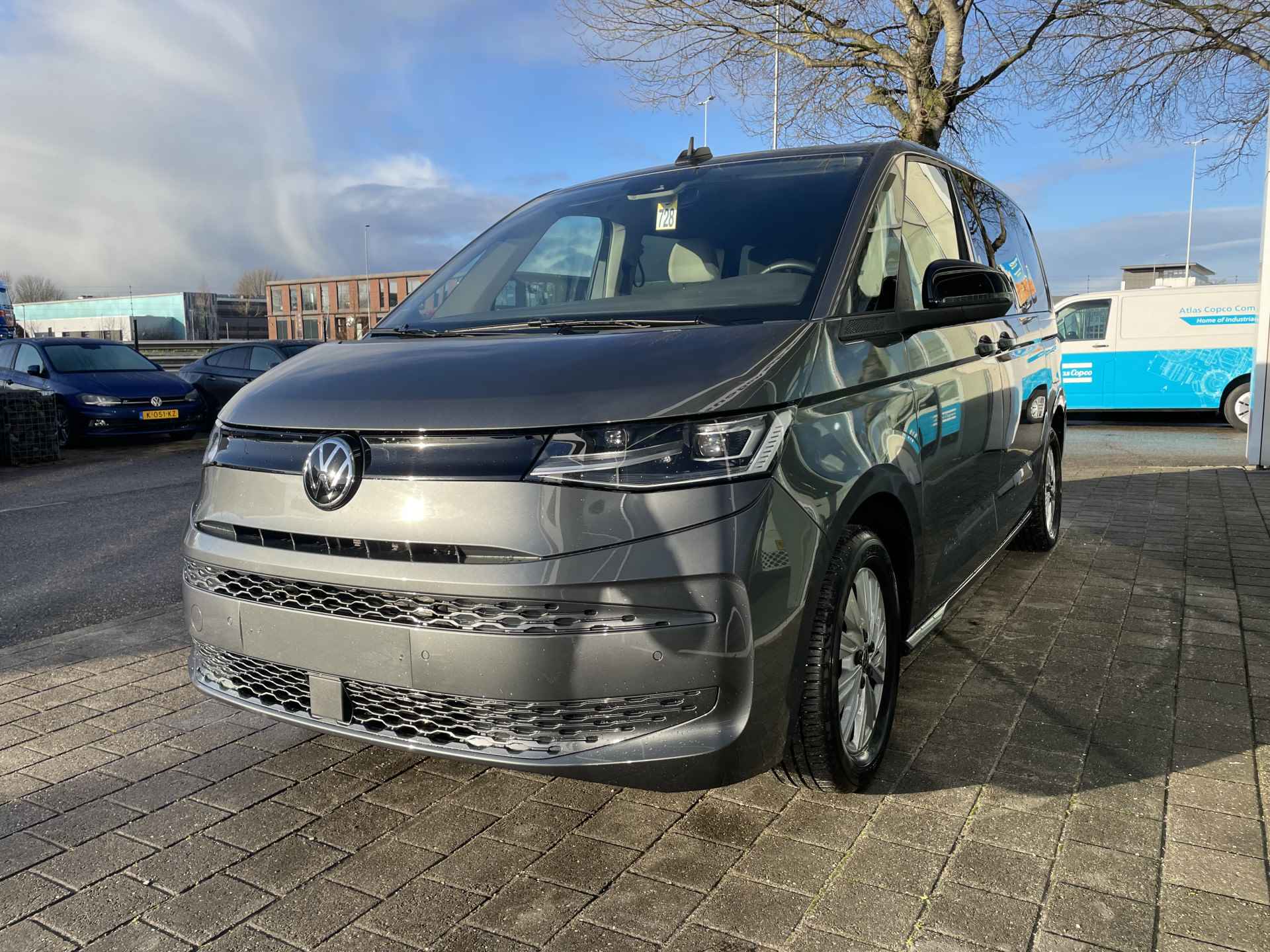 Volkswagen Multivan 1.4 eHybrid 218PK L1H1 Life | 7 Zitplaatsen | IQ Light | Elektrische achterklep - 5/40