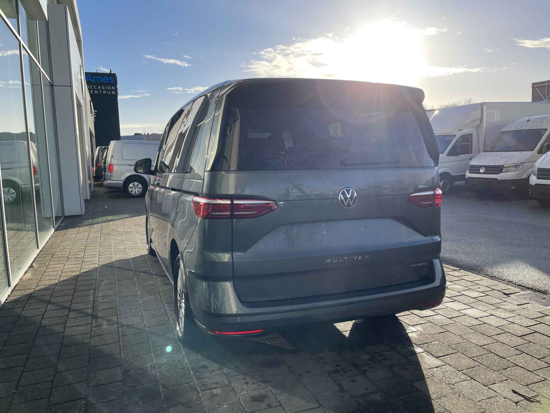 Volkswagen Multivan 1.4 eHybrid 218PK L1H1 Life | 7 Zitplaatsen | IQ Light | Elektrische achterklep - 7/40