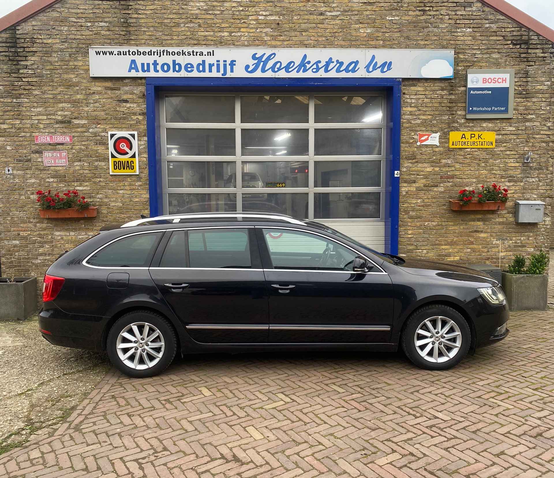 Skoda Superb Combi 1.6 TDI Sprint Pro - 4/19