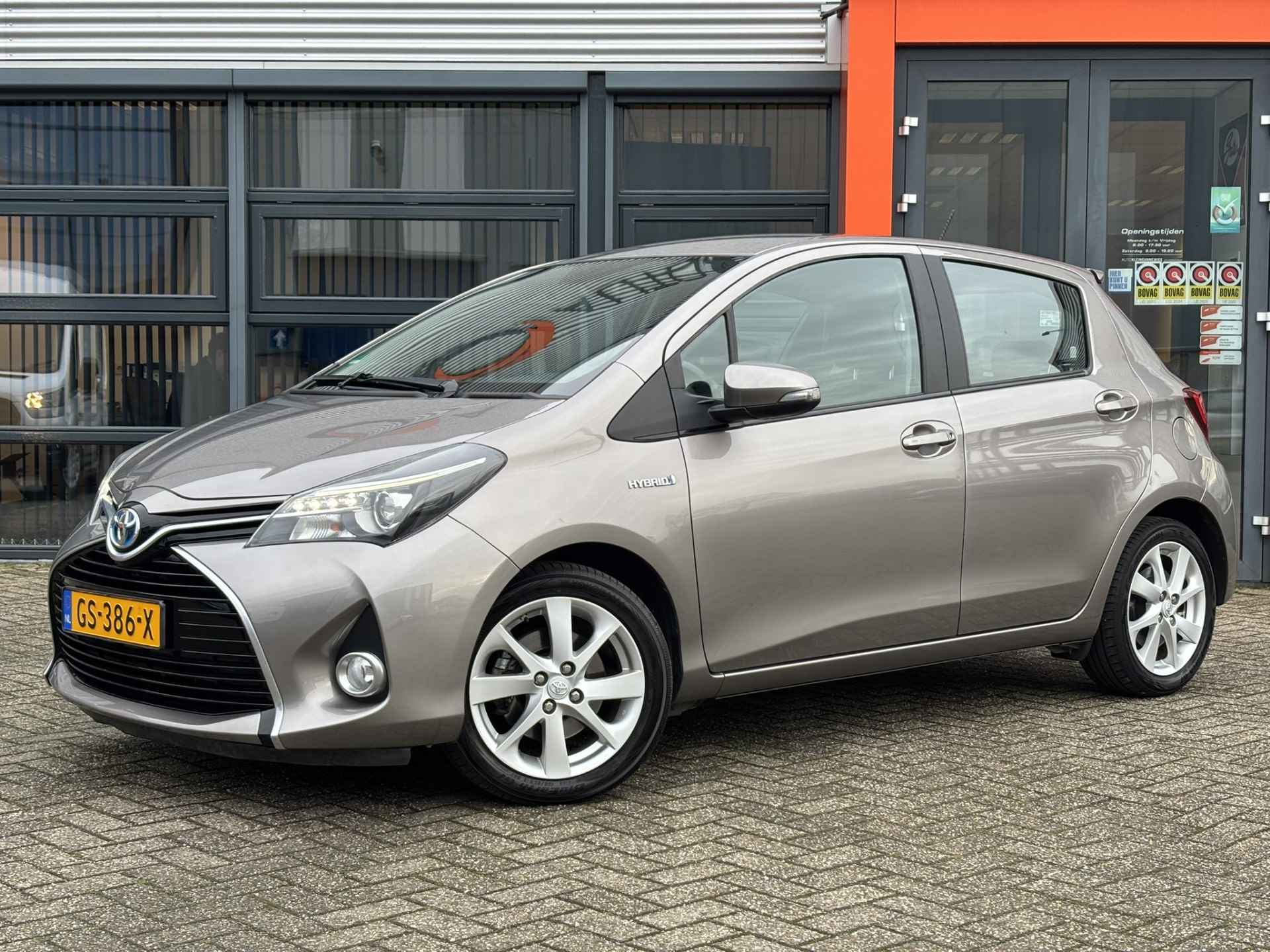 Toyota Yaris 1.5 Hybrid Dynamic / Airco / Navi / / Camera / NL Auto / - 9/34