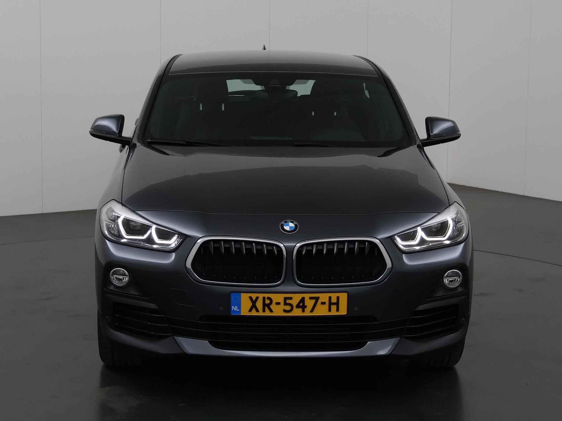 BMW X2 sDrive18i High Executive | Navigatie | Sportstoelen | Parkeercamera | DAB | Stoelverwarming | - 4/42