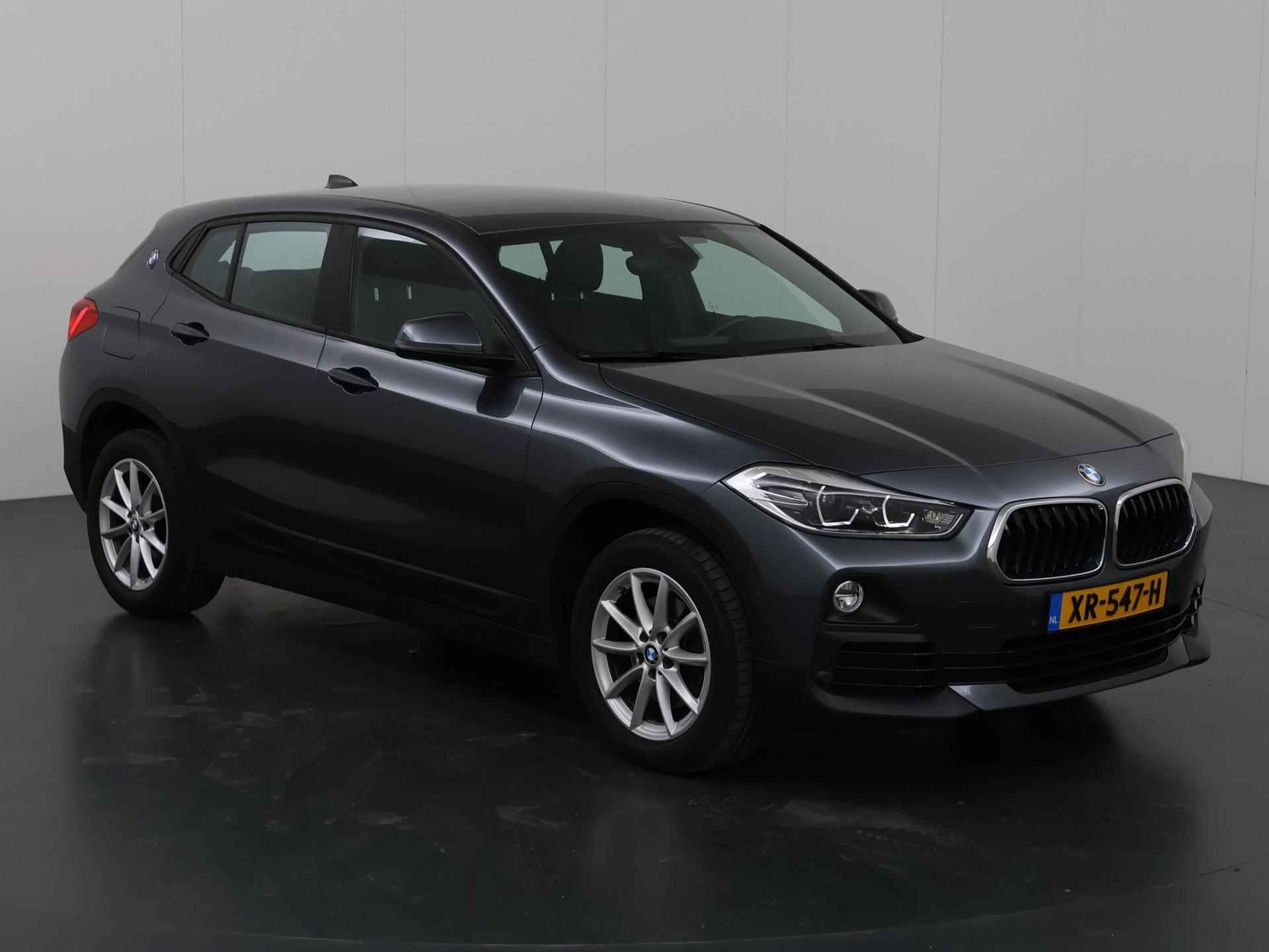 BMW X2 sDrive18i High Executive | Navigatie | Sportstoelen | Parkeercamera | DAB | Stoelverwarming | - 24/42