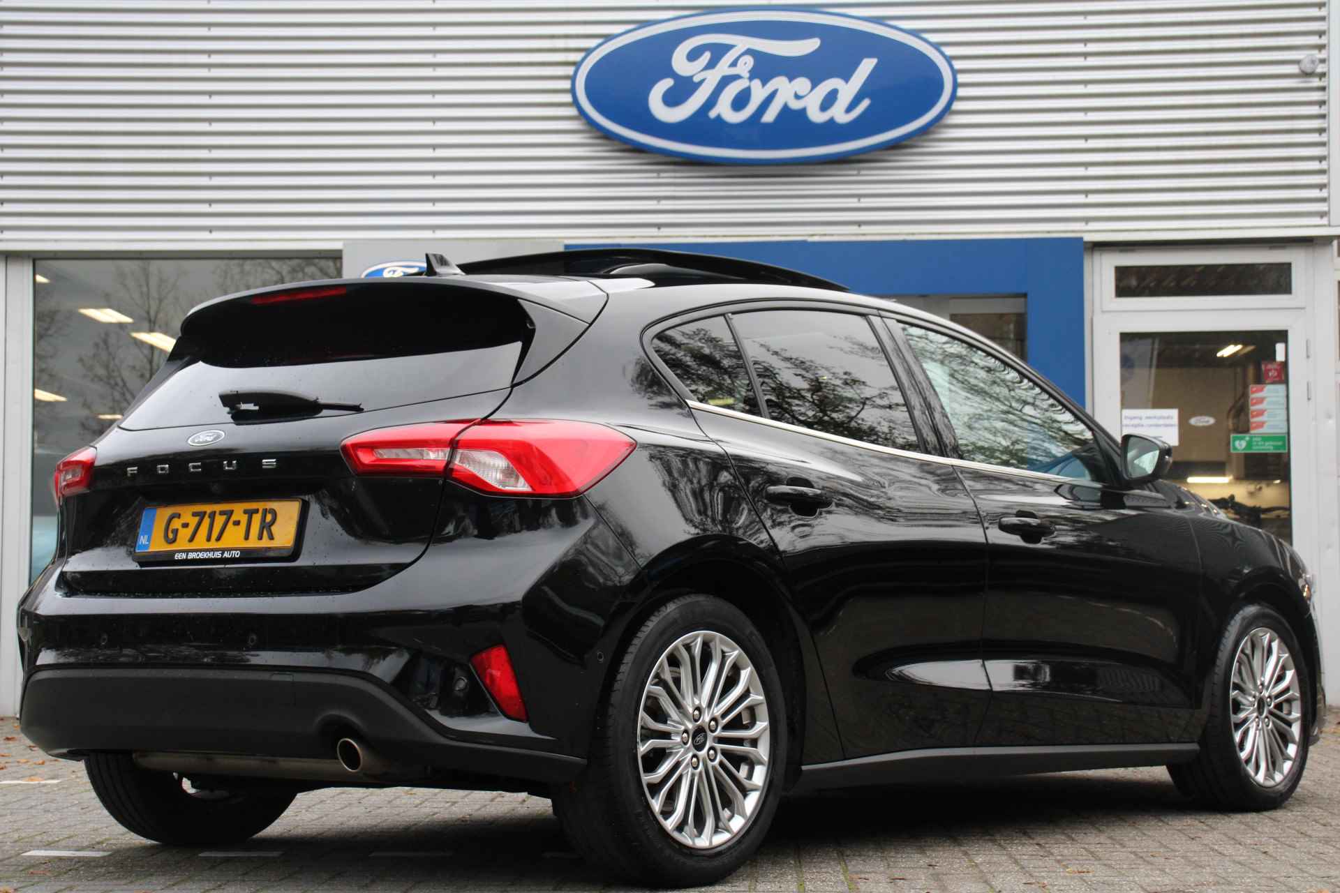 Ford Focus 1.0EB 125PK TITANIUM | PANODAK | NL-AUTO! | WINTERPACK | DEALER OH! | ADAPTIVE CRUISE | B&O AUDIO | CAMERA | NAVI | CLIMA | CRUI - 3/30