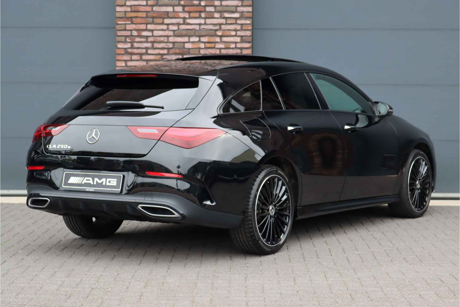 Mercedes-Benz CLA-Klasse Shooting Brake 250 e AMG Line Aut8 | Facelift | Panoramadak | Distronic+ | Memory | Advanced Sound System | Keyless Go | Verwarmd Stuurwiel | Augmented Reality | - 8/41