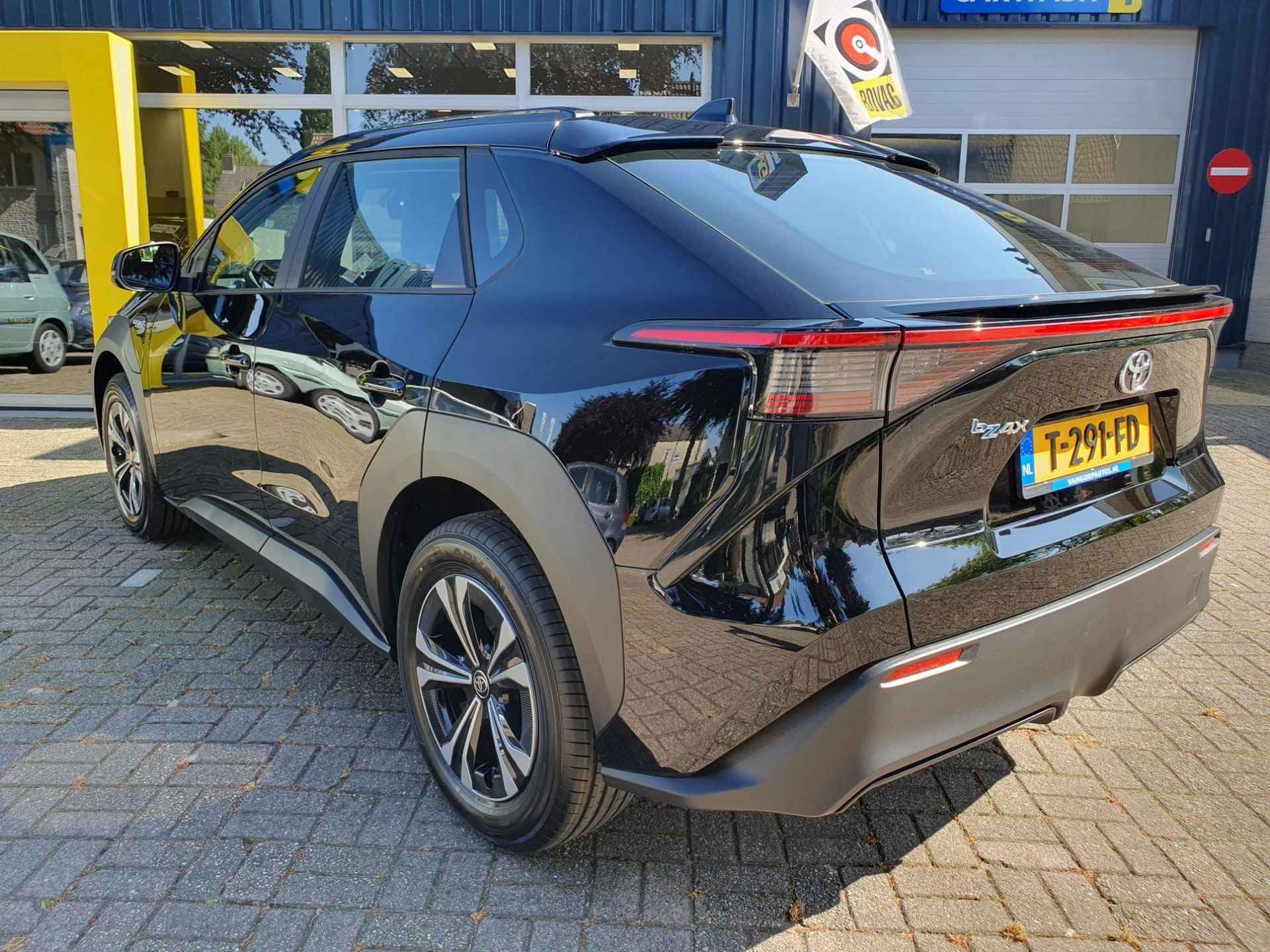 Toyota bZ4X Active 71 kWh 3 fase! All-in prijs! - 22/35