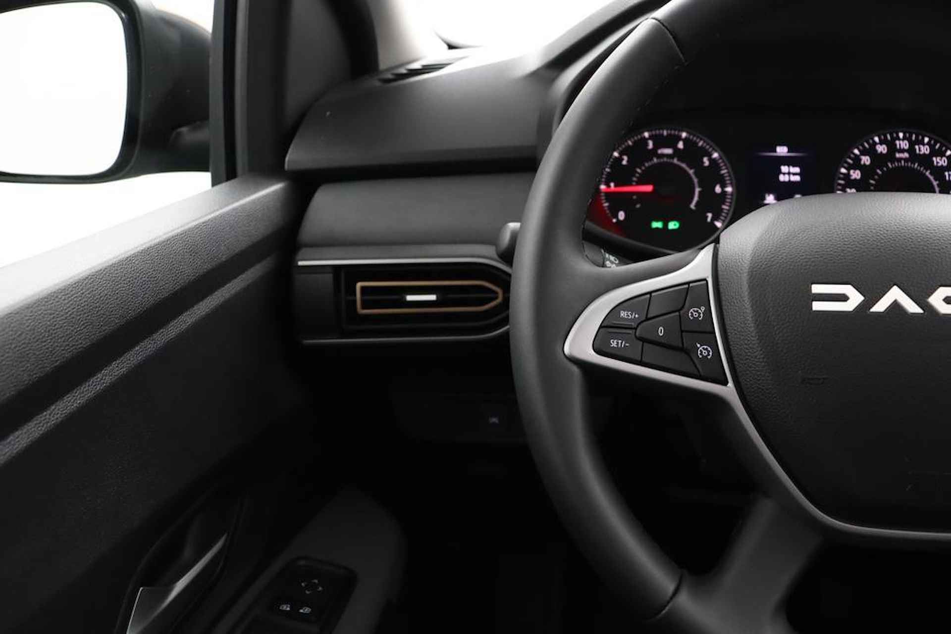 Dacia Sandero 1.0 TCe 100 ECO-G Extreme Pack Extreme | Media Navigatie | Stoelverwarming | Elektrisch bedienbaar schuifdak - 27/56