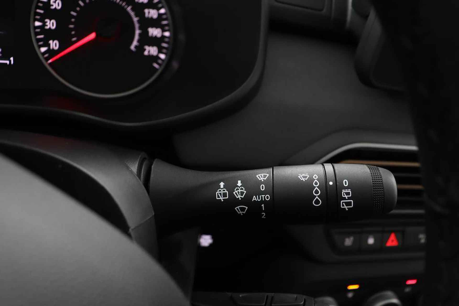 Dacia Sandero 1.0 TCe 100 ECO-G Extreme Pack Extreme | Media Navigatie | Stoelverwarming | Elektrisch bedienbaar schuifdak - 30/56