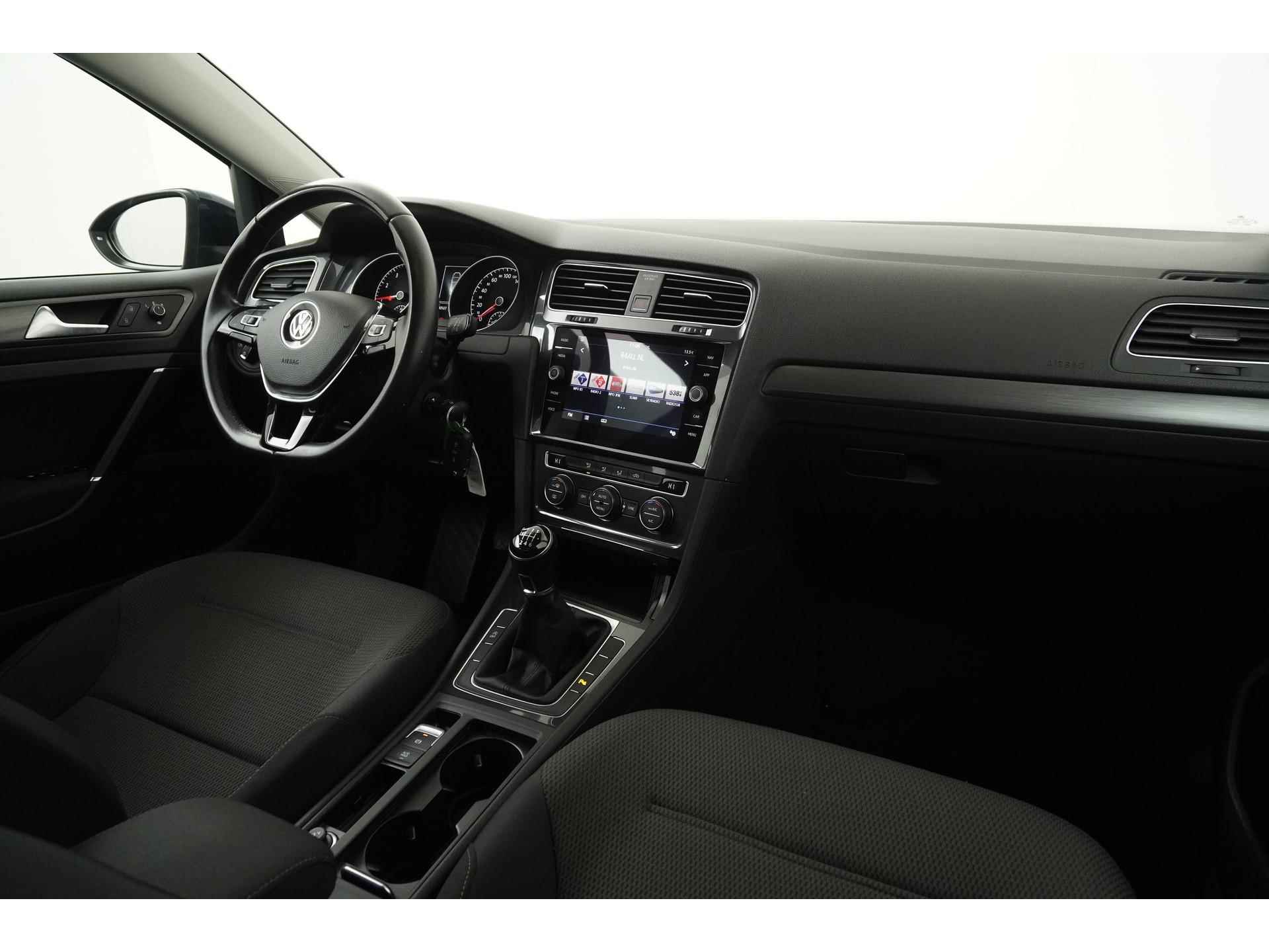 Volkswagen Golf 1.0 TSI Comfortline | Navigatie | ACC | Apple Carplay | Zondag Open! - 2/42