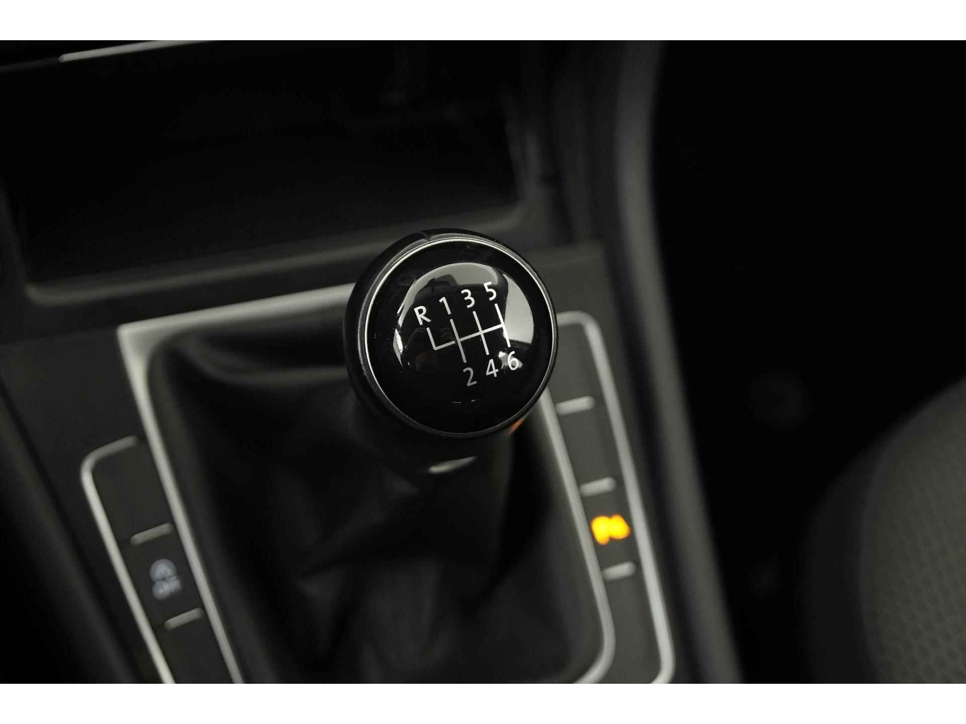 Volkswagen Golf 1.0 TSI Comfortline | Navigatie | ACC | Apple Carplay | Zondag Open! - 13/42