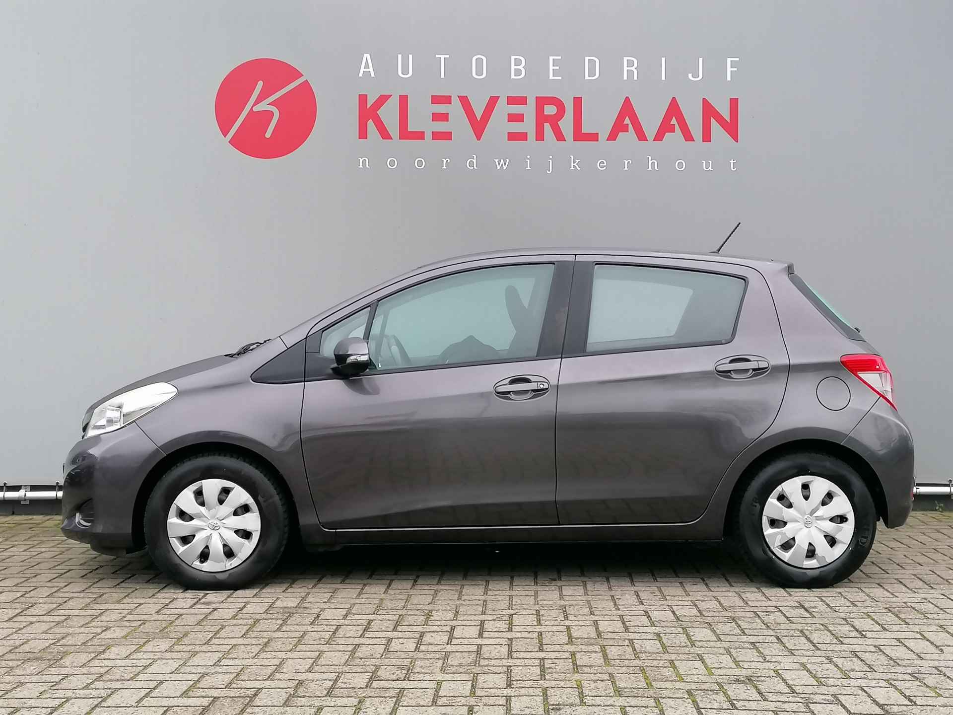 Toyota Yaris 1.0 VVT-i Now | AIRCO | TREKHAAK |  Wij bieden ook financiering mogelijkheden aan. - 6/15