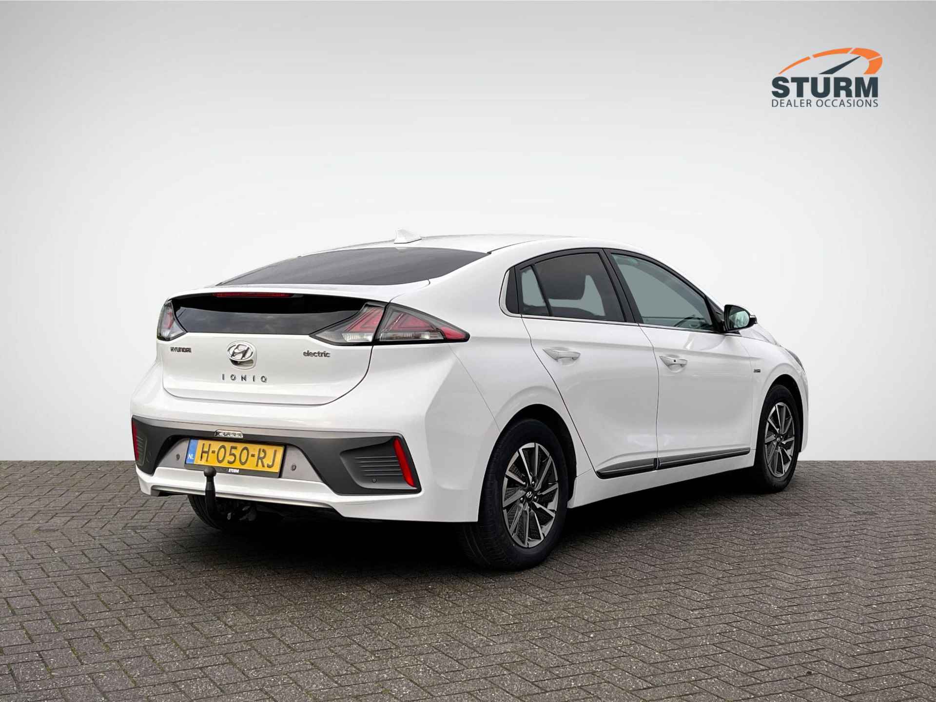 Hyundai IONIQ Comfort EV 38 kWh | Navigatie | Camera | Adapt. Cruise Control | Stoelverwarming | Apple Carplay/Android Auto | Rijklaarprijs! - 4/27