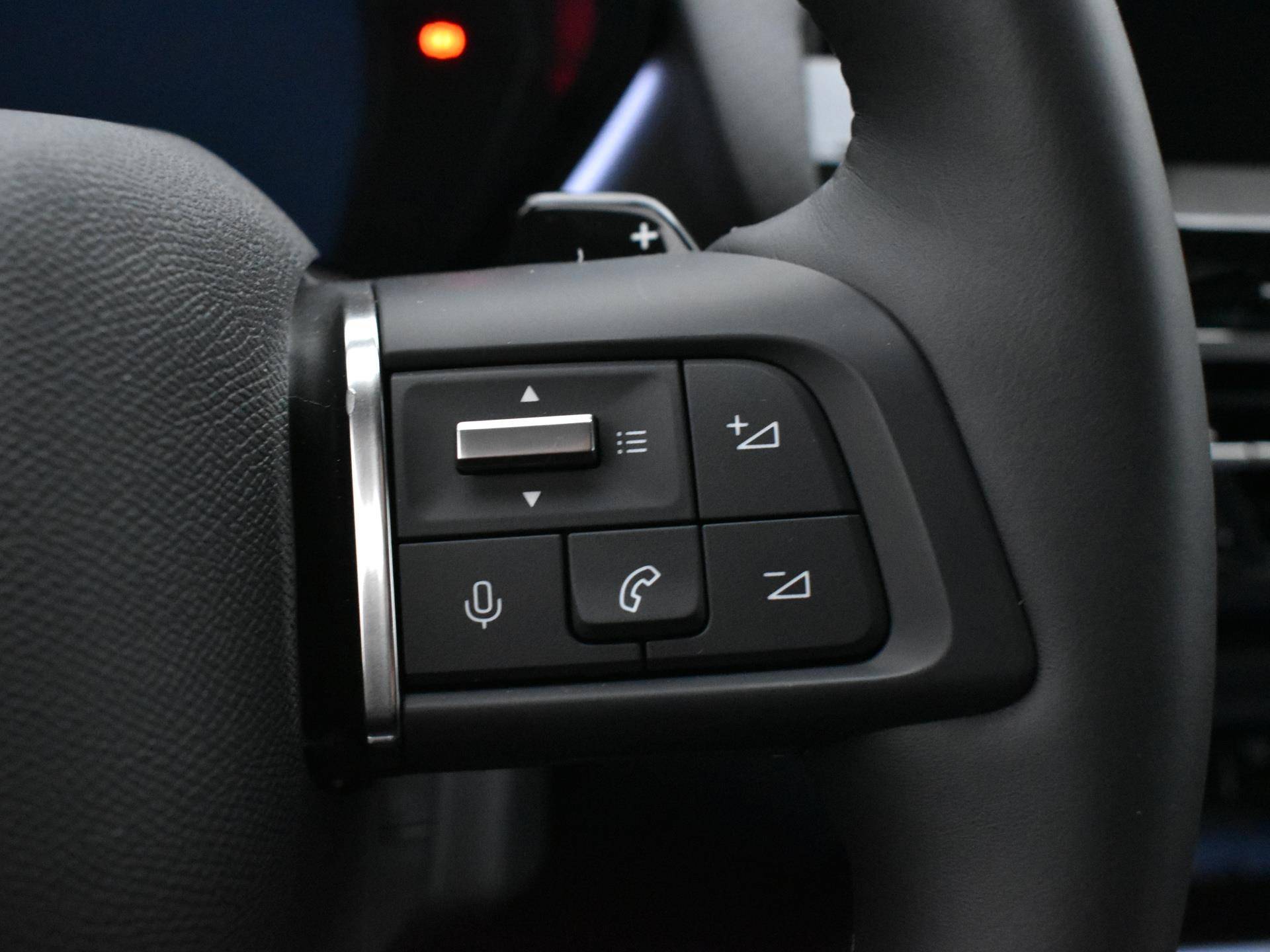 Citroën C5 X Business Plus 1.6 Hybrid 225pk Automaat | Navigatie | Stoelverwarming - 18/38