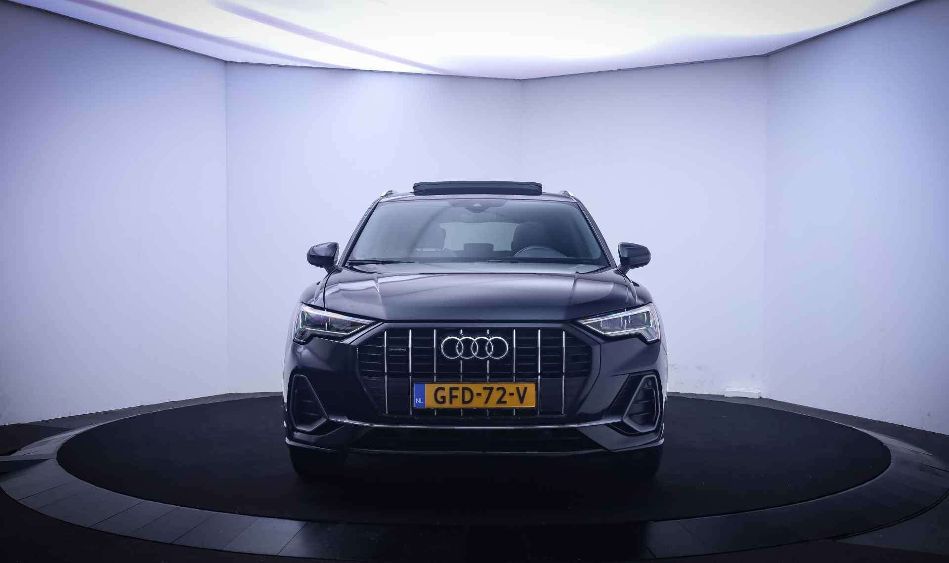 Audi Q3 40(2.0)TFSI S-LINE QUATTRO PANO/DIGI DASH/CAMERA/LED/NAVI/CARPLAY/CRUISE/BLINDSPOT/LANE ASSIST/LMV 18'' - 2/27