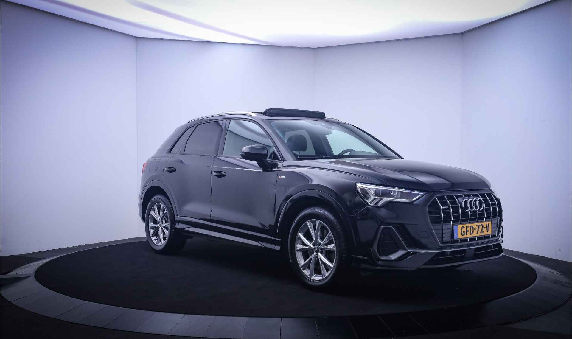 Audi Q3 40(2.0)TFSI S-LINE QUATTRO PANO/DIGI DASH/CAMERA/LED/NAVI/CARPLAY/CRUISE/BLINDSPOT/LANE ASSIST/LMV 18'' - 3/27