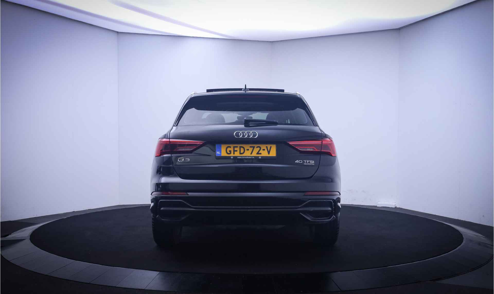 Audi Q3 40(2.0)TFSI S-LINE QUATTRO PANO/DIGI DASH/CAMERA/LED/NAVI/CARPLAY/CRUISE/BLINDSPOT/LANE ASSIST/LMV 18'' - 6/27