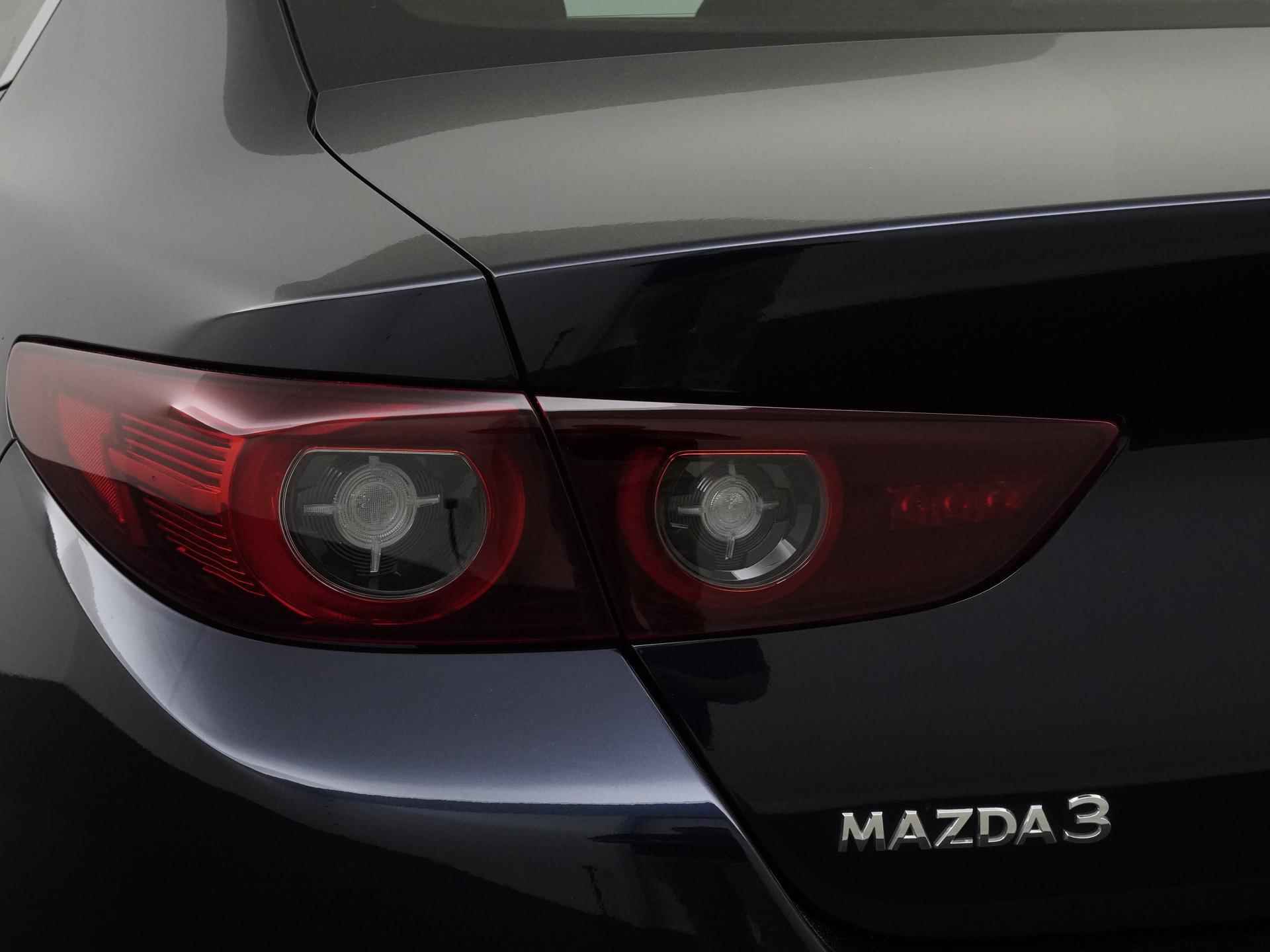 Mazda 3 2.0 e-SkyActiv-X M Hybrid 186 Luxury | Trekhaak | Head Up | Bose Audio | Zondag Open! - 21/40