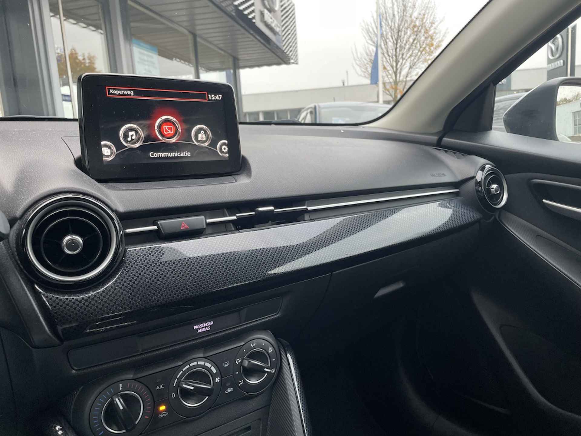 Mazda 2 1.5 Skyactiv-G Dynamic | Navi | Parkeersensoren - 21/31