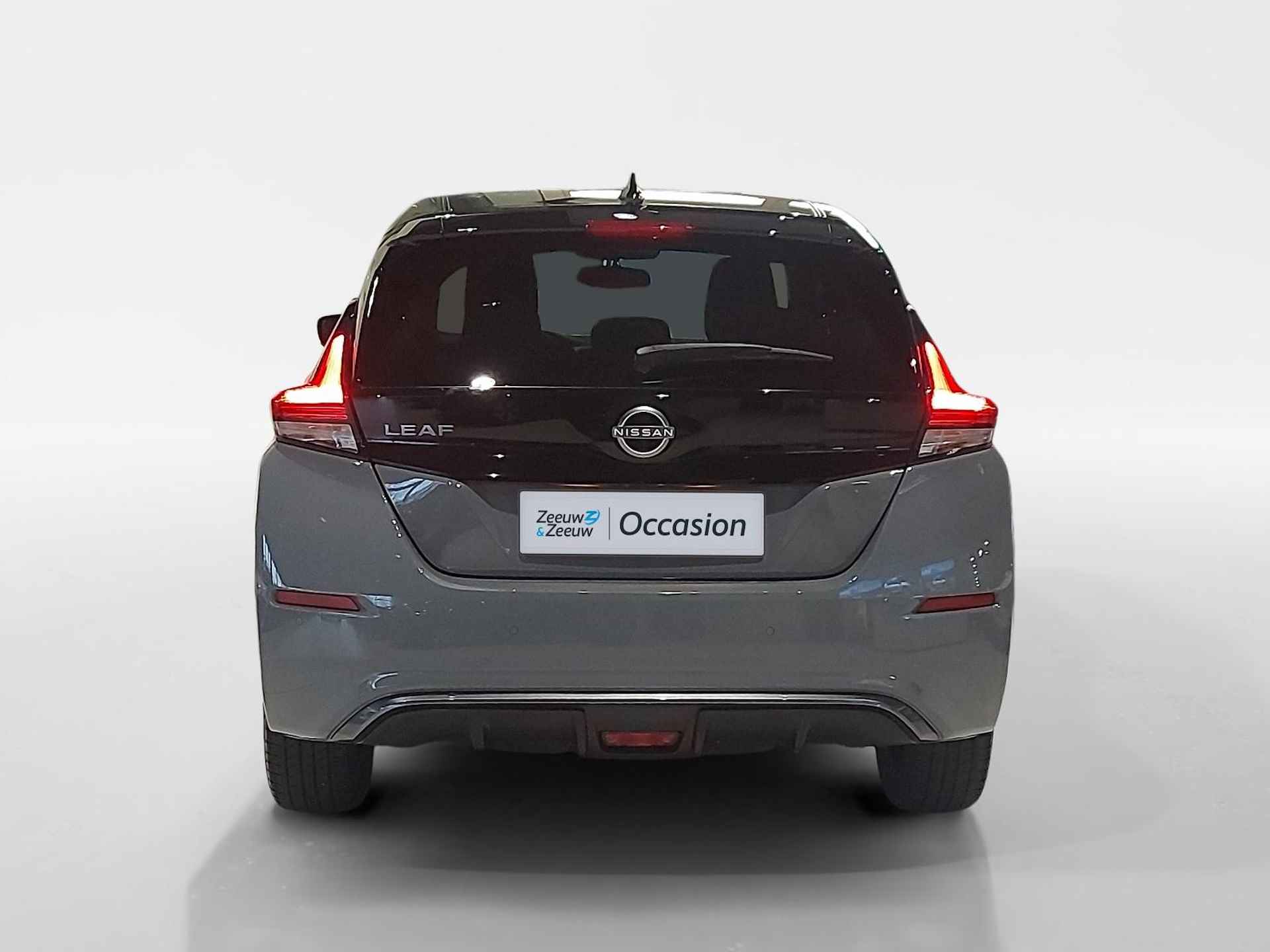 Nissan LEAF e+ N-Connecta 62 kWh | 360-Camera | Parkeersensoren | Dodehoek detectie | Stuur/Voorruitverwarming | Stoelverwarming voor + achter | Navigatie | Apple Carplay/Android auto | Adaptie cruise control | Dealer onderhouden | 8 jaar garantie op accu pakket | - 3/45