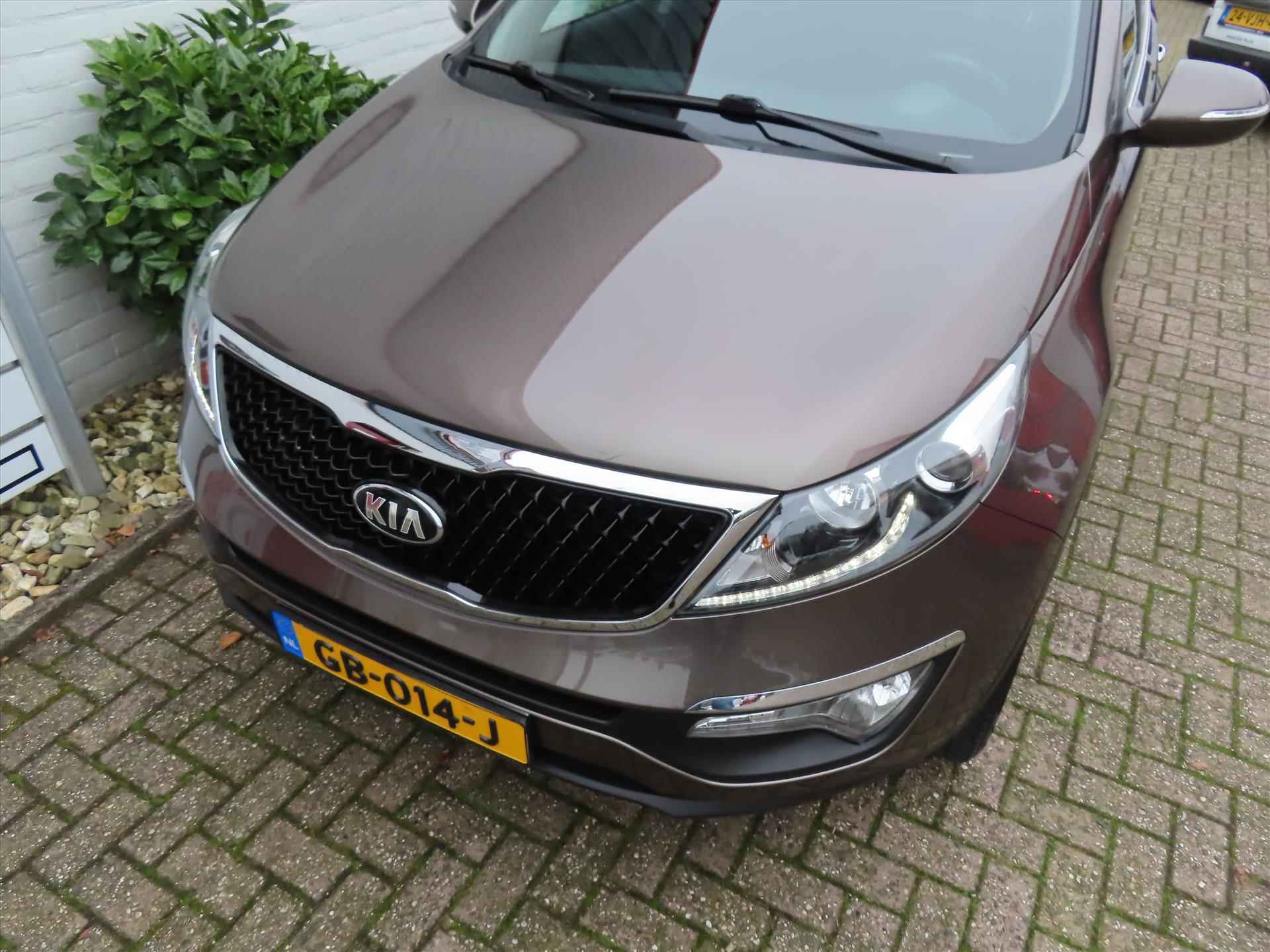 Kia Sportage 1.6 GDI 135pk BusinessLine/ Trekhaak/ All season banden/ Navigatie/ Camera achter/ Cruise control/ Origineel NL/ NAP - 36/40