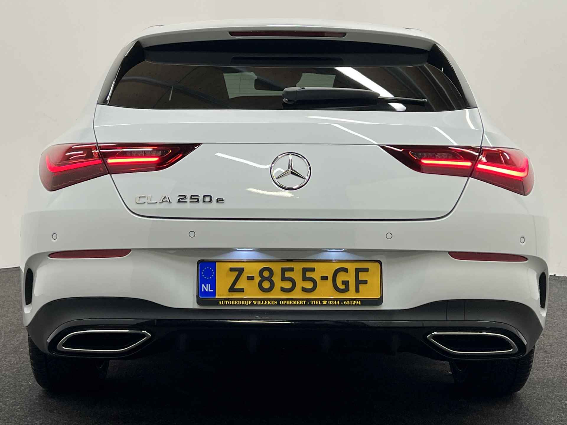 Mercedes-Benz CLA-Klasse Shooting Brake 250 e AMG Line | NAVIGATIE | TREKHAAK | STOELVERWARMING | - 8/46