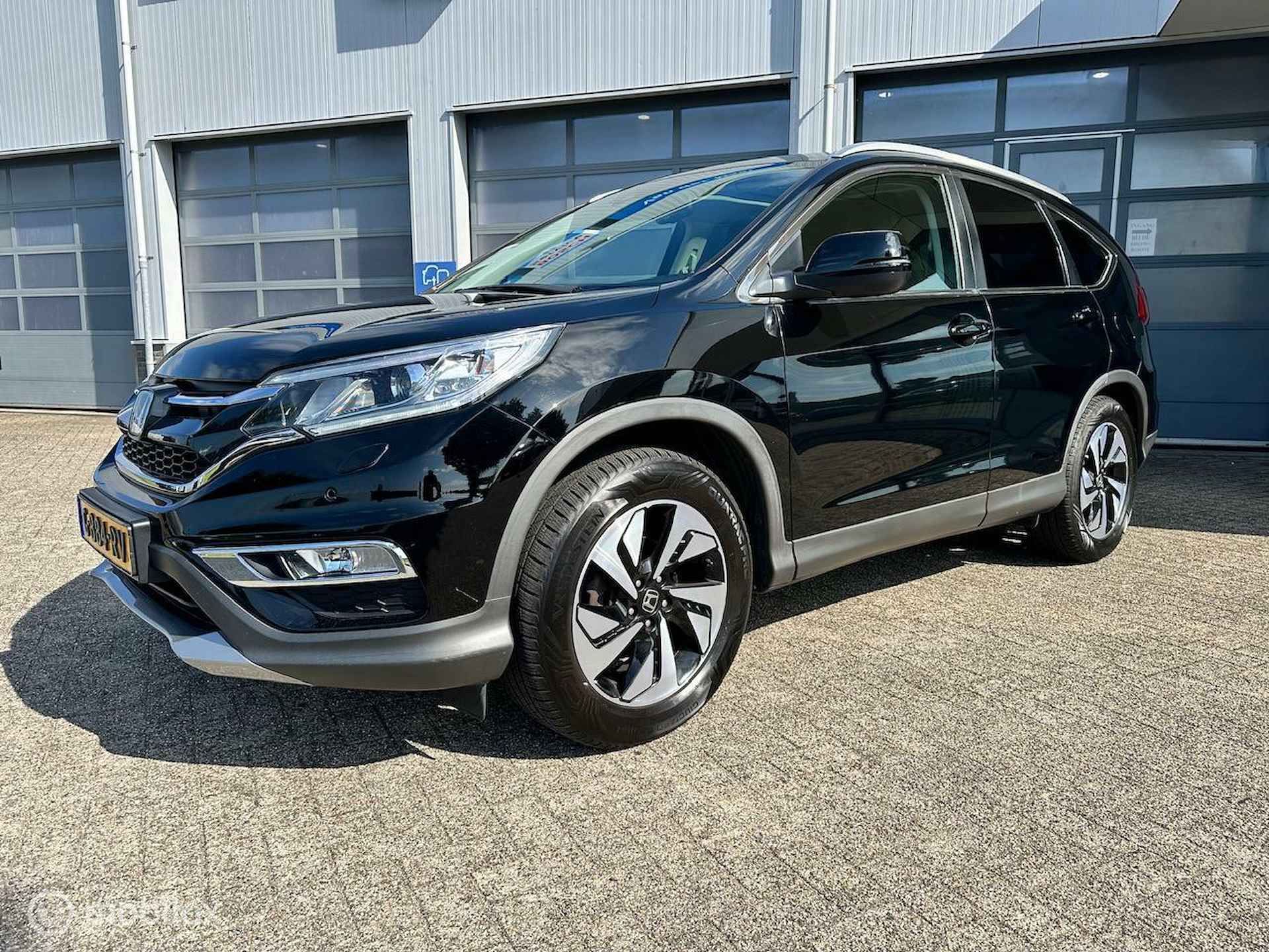 HONDA CR-V 2.0 155 PK AUTOMAAT FULL OPTIONS 12 MND BOVAG RIJKLAAR PRIJS - 1/28