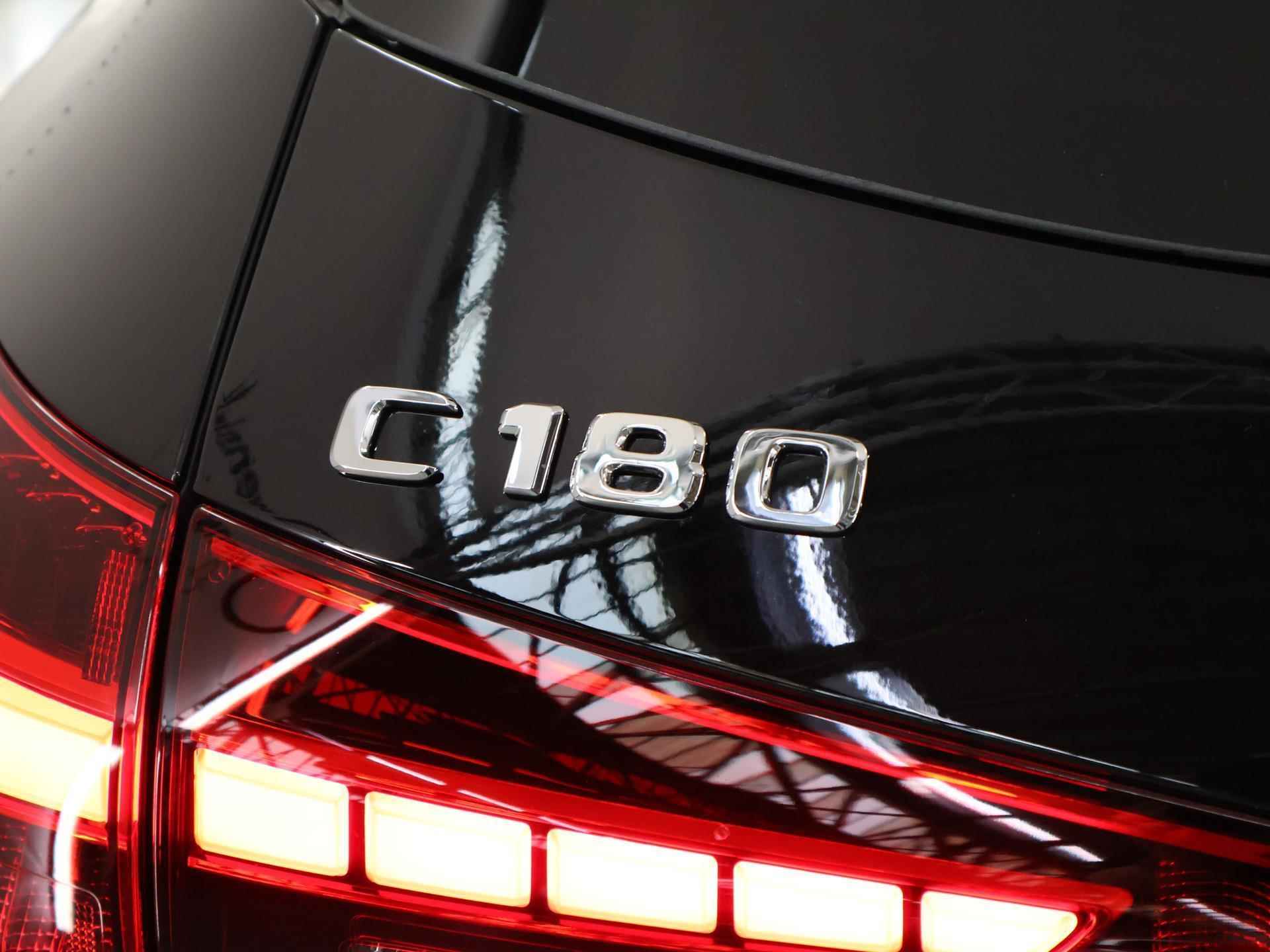 Mercedes-Benz C-klasse Estate 180 AMG Line | Panoramadak | Nightpakket incl 19'' | memory pakket | achteruitrijcamera | Led-koplampen | Nevagrijs interieur - 21/44