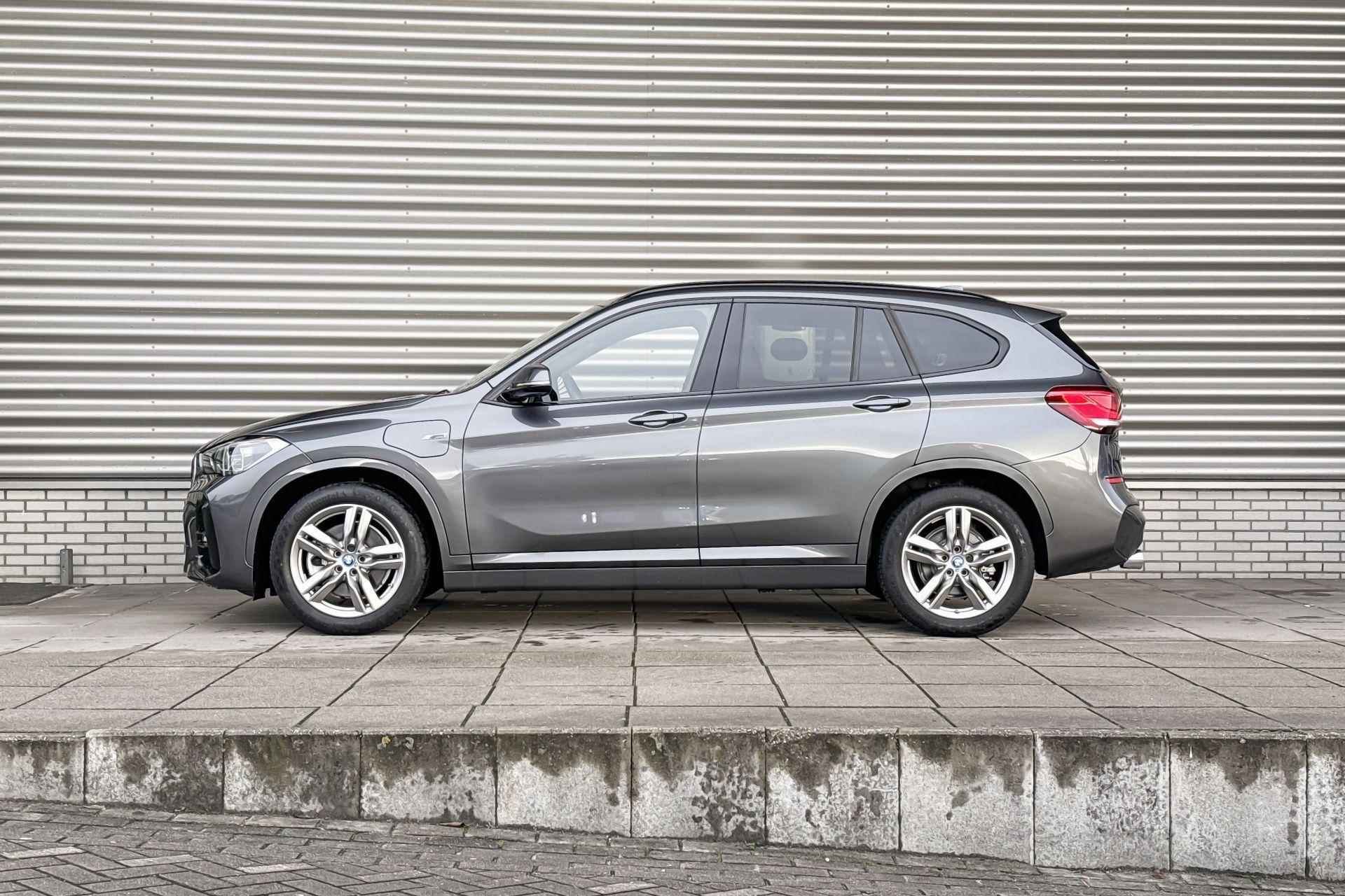 BMW X1 xDrive25e High Executive M sport - 2/25