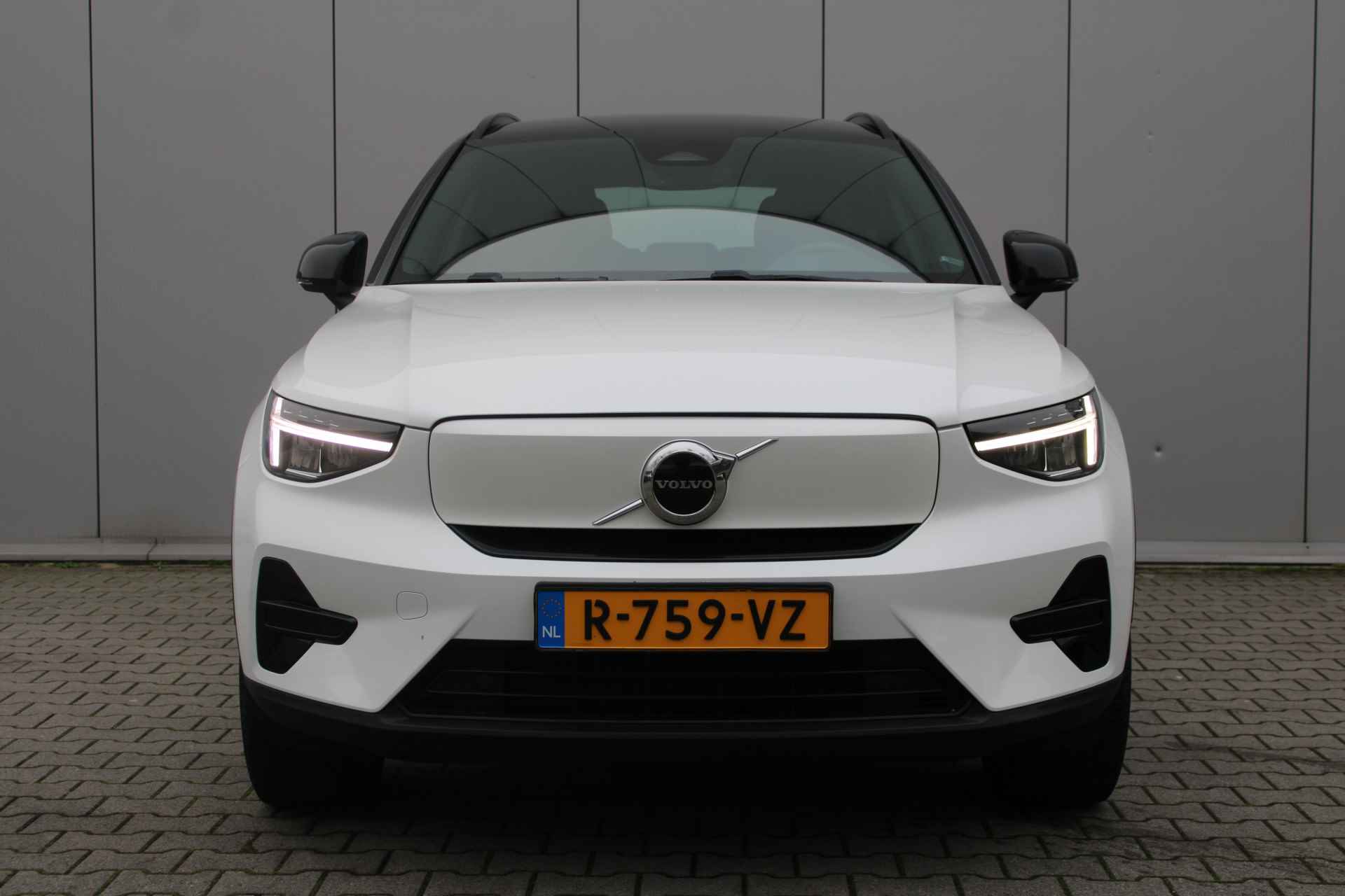 Volvo XC40 Recharge Core 70 kWh | Trekhaak | Park Assist camera | Dealer onderhouden | - 5/26