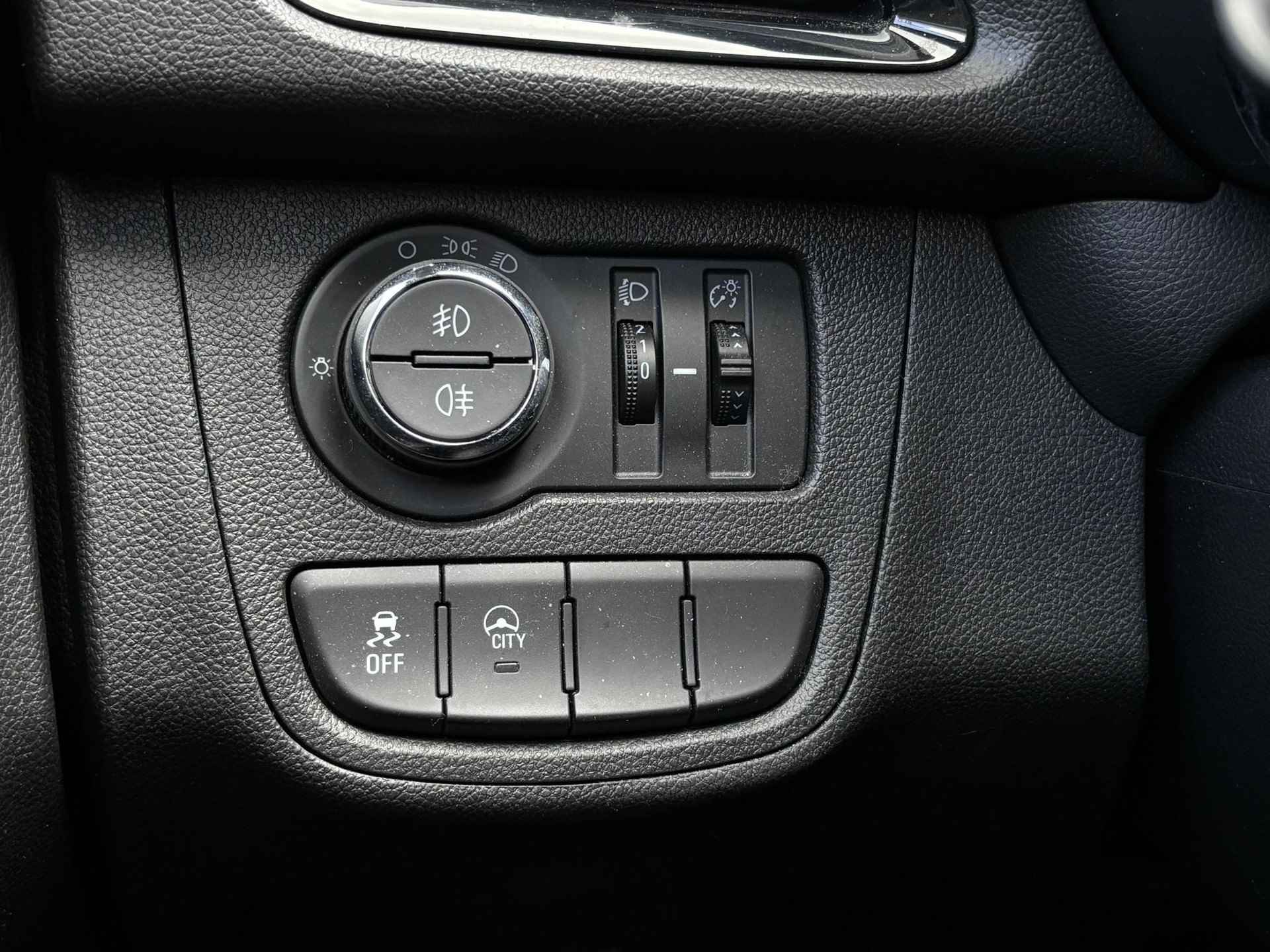 Opel KARL 1.0 75 pk Edition Automaat |PARKEERSENSOREN|DEALERONDERHOUDEN|BLUETOOTH|AUDIOSTREAMING|ISOFIX|AIRCO|CRUISE CONTROL| - 24/44