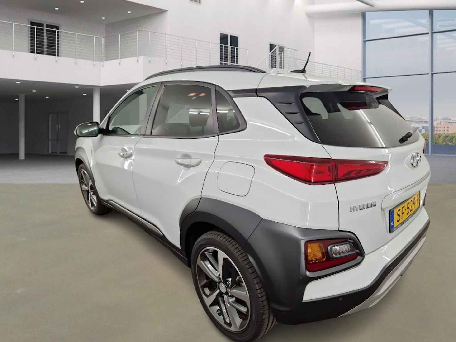 Hyundai Kona 1.6 T-GDI Automaat Premium - 22/24