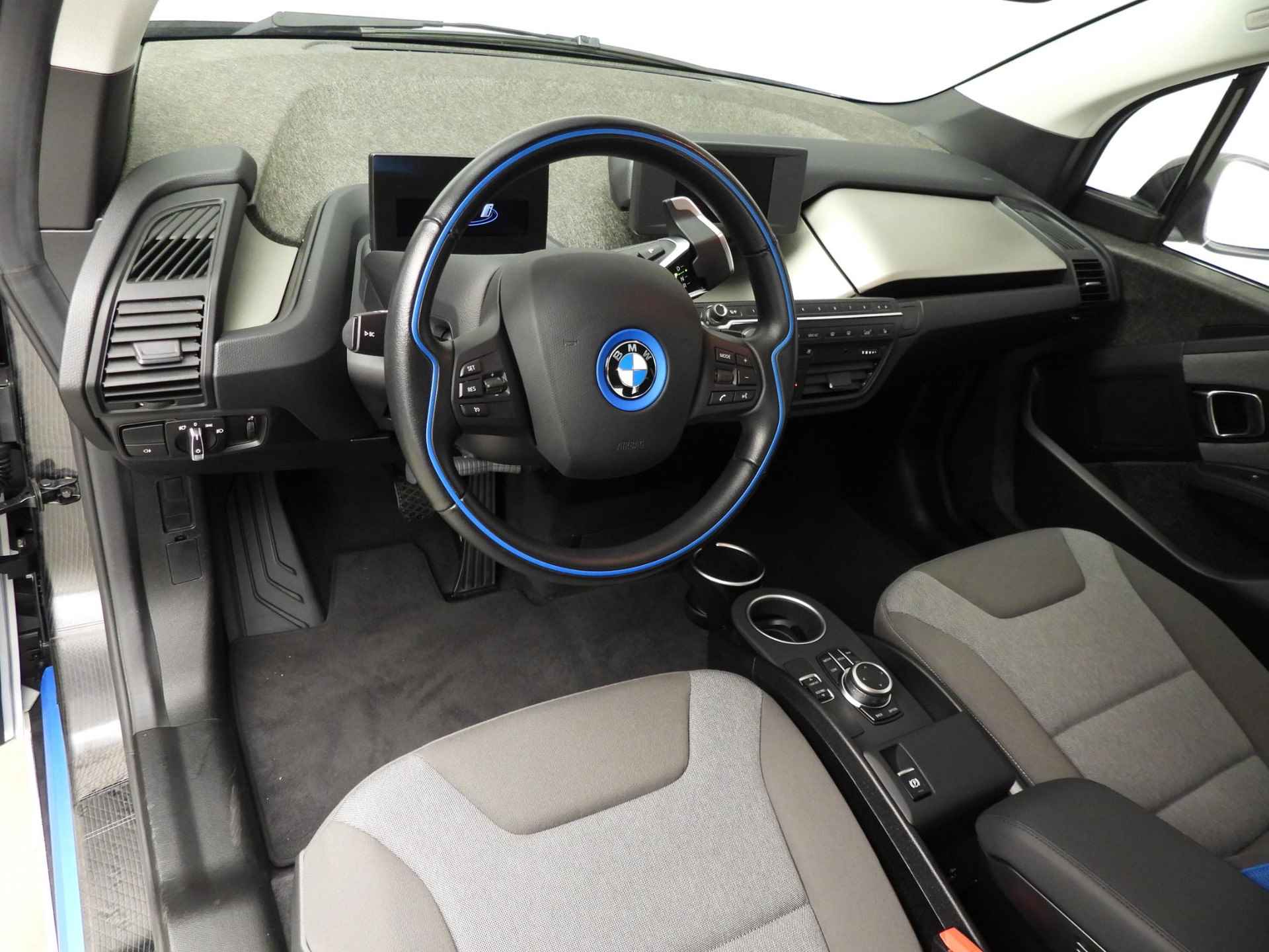 BMW i3 Basis 120Ah 42 kWh | LED | Navigatie | Stoelverwarming | Clima | Cruise controle | Alu 19 inch - 7/39