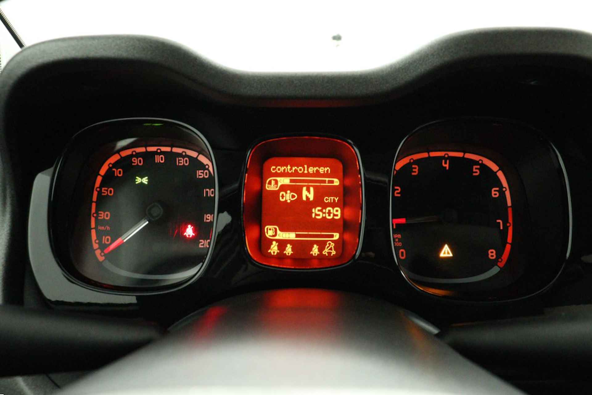 Fiat Panda 0.9 TWINAIR LOUNGE AUTOMAAT AC/BLUETOOTH/CV+AB/PARK.SENS/TREKHAAK/ALL.SEASON.BANDEN - 23/40