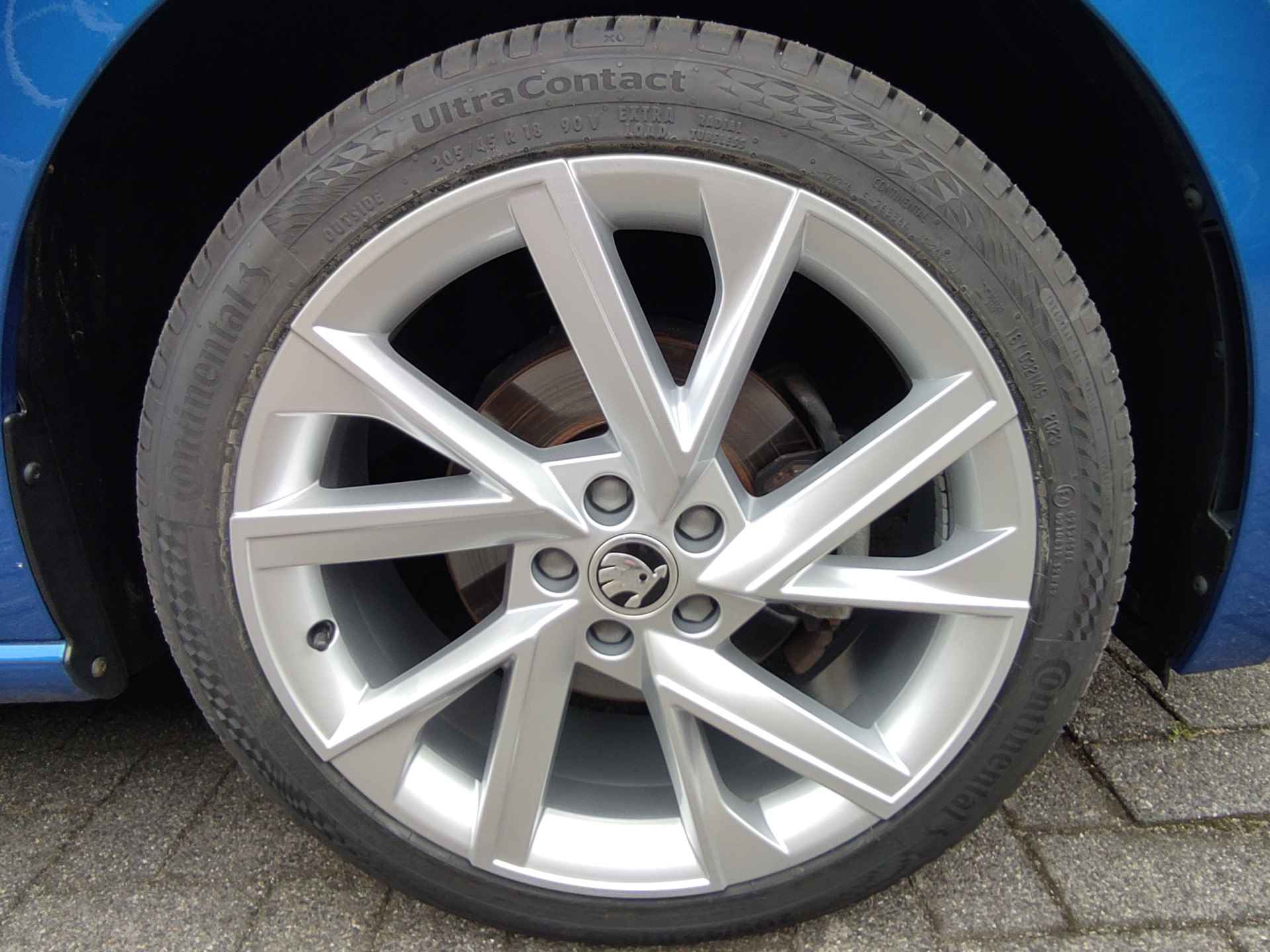 Škoda Scala 1.5 TSI DSG Sport Business 18Inch LMV - Navigatie - Virtual Cockpit - DAB - Parkeersensoren - Led verlichting - NL auto - 15/33