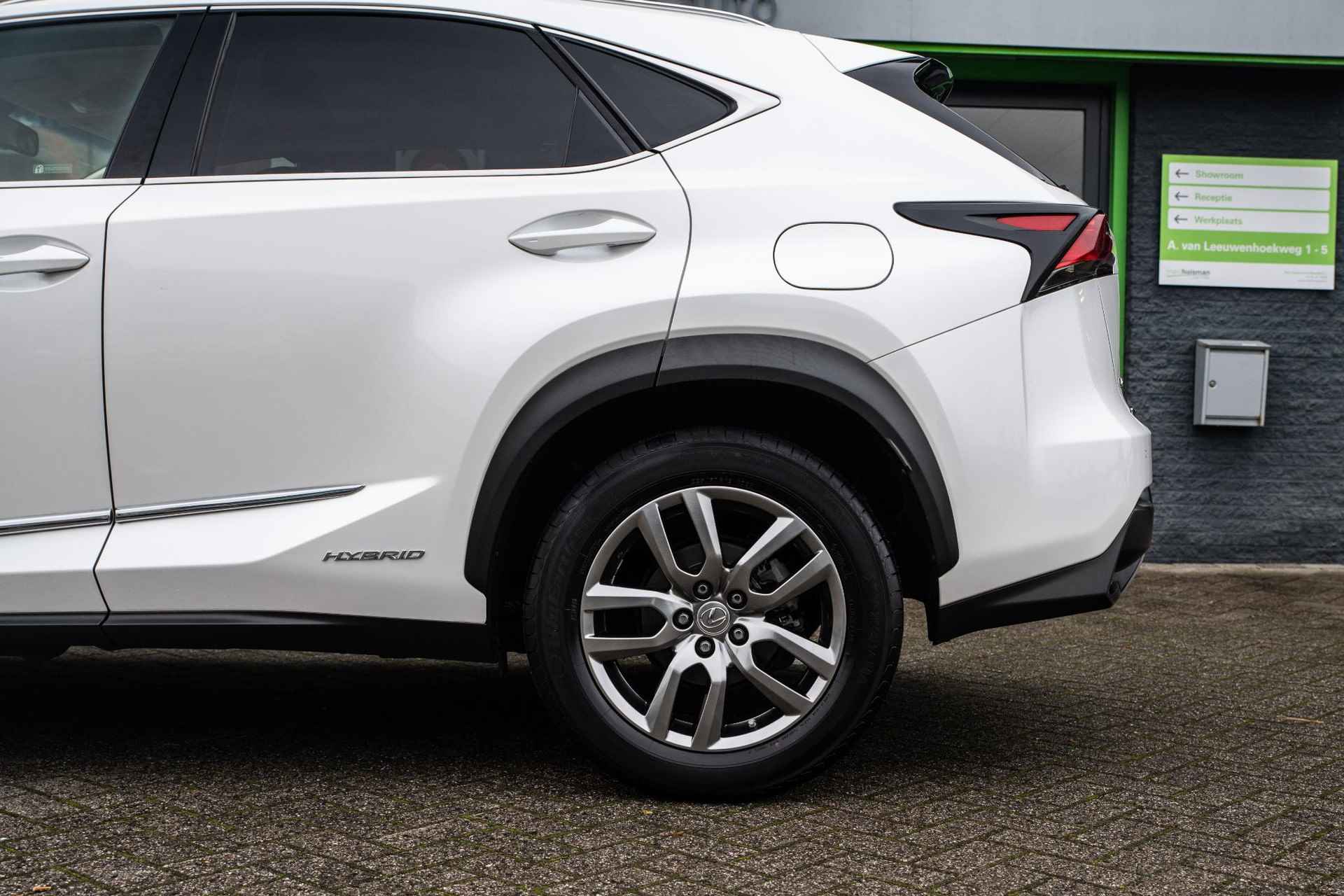 Lexus NX 300h Luxury Line / BTW / 1E EIG / NL AUTO - 16/50