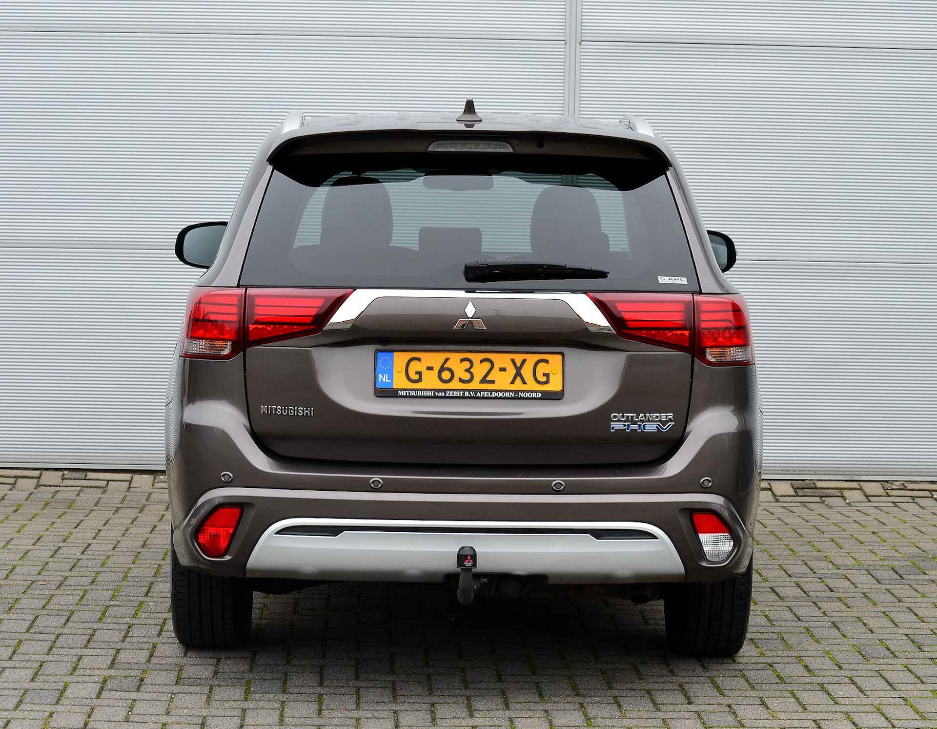 Mitsubishi Outlander PHEV 2.4 INTENSE 4WD | PLUG IN HYRBID | V2G | EERSTE EIGENAAR | TREKHAAK 1500KG | ALL IN RIJKLAARPRIJS - 10/48