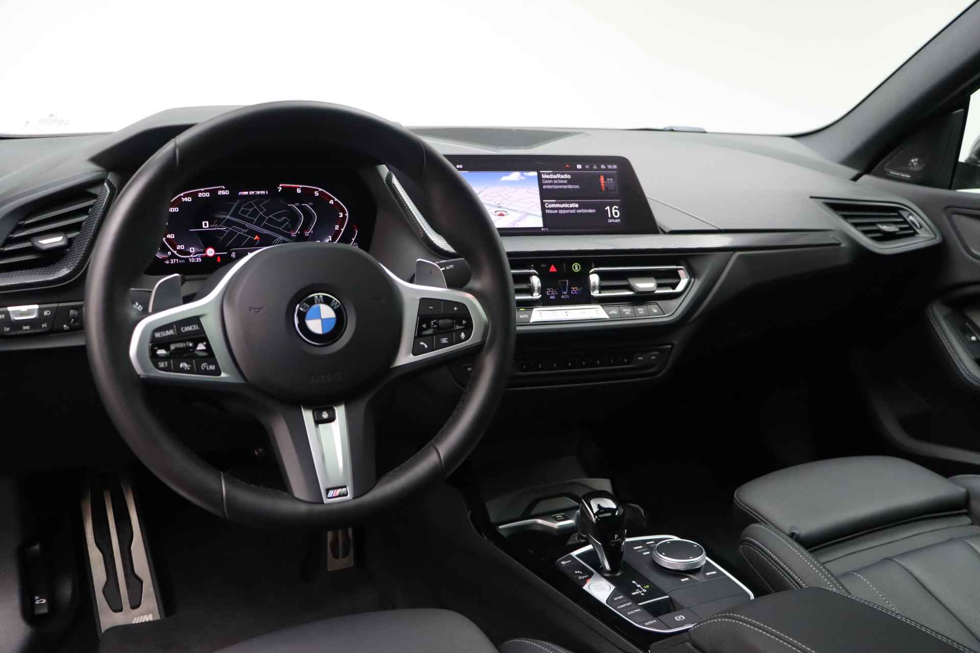 BMW 2 Serie Gran Coupé M235i xDrive High Executive Automaat / Panoramadak / M sportstoelen / Active Cruise Control / Adaptieve LED / Comfort Access / Head-Up - 22/22