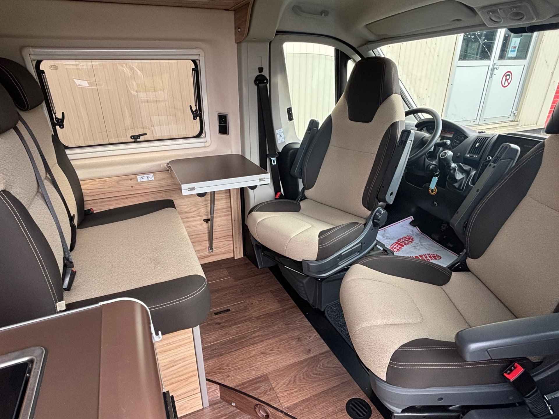 Fiat Hymer YOSEMITE BWJ 10-2018 | 2.2JTD 131PK | 4 SLAAPPLAATSEN | LENGTEBEDDEN | AIRCO | CAMERA | CRUISE | NAVI - 16/19