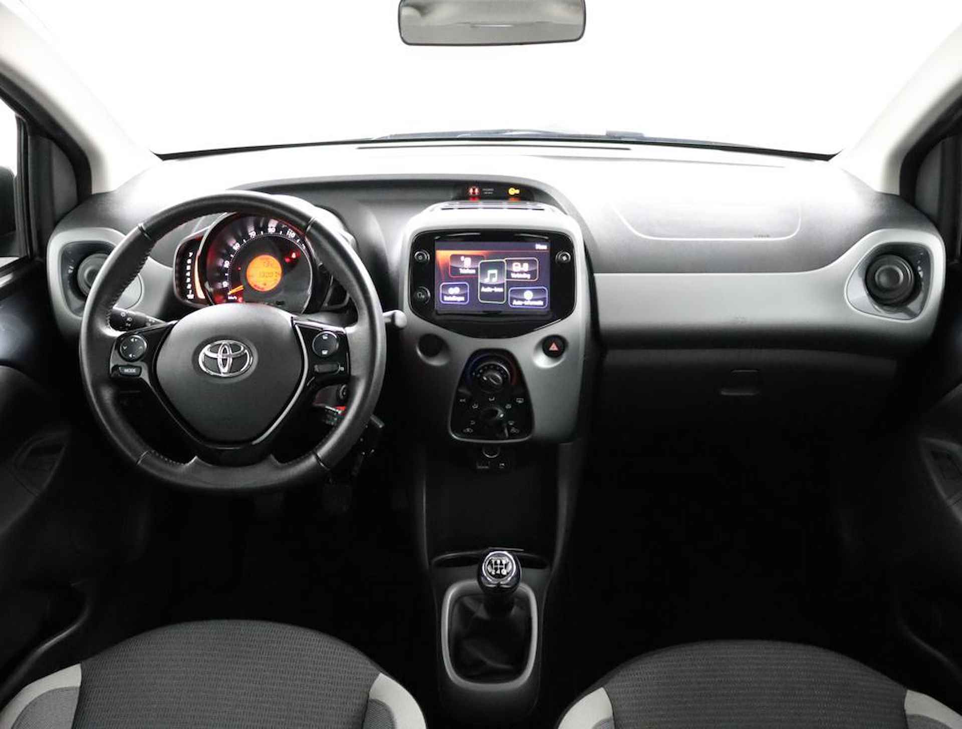 Toyota Aygo 1.0 VVT-i x-play | Airconditioning | Achteruitrijcamera | Bluetooth | - 4/52