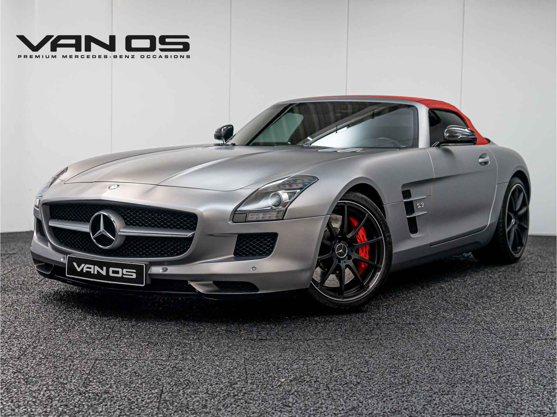 Mercedes-Benz SLS