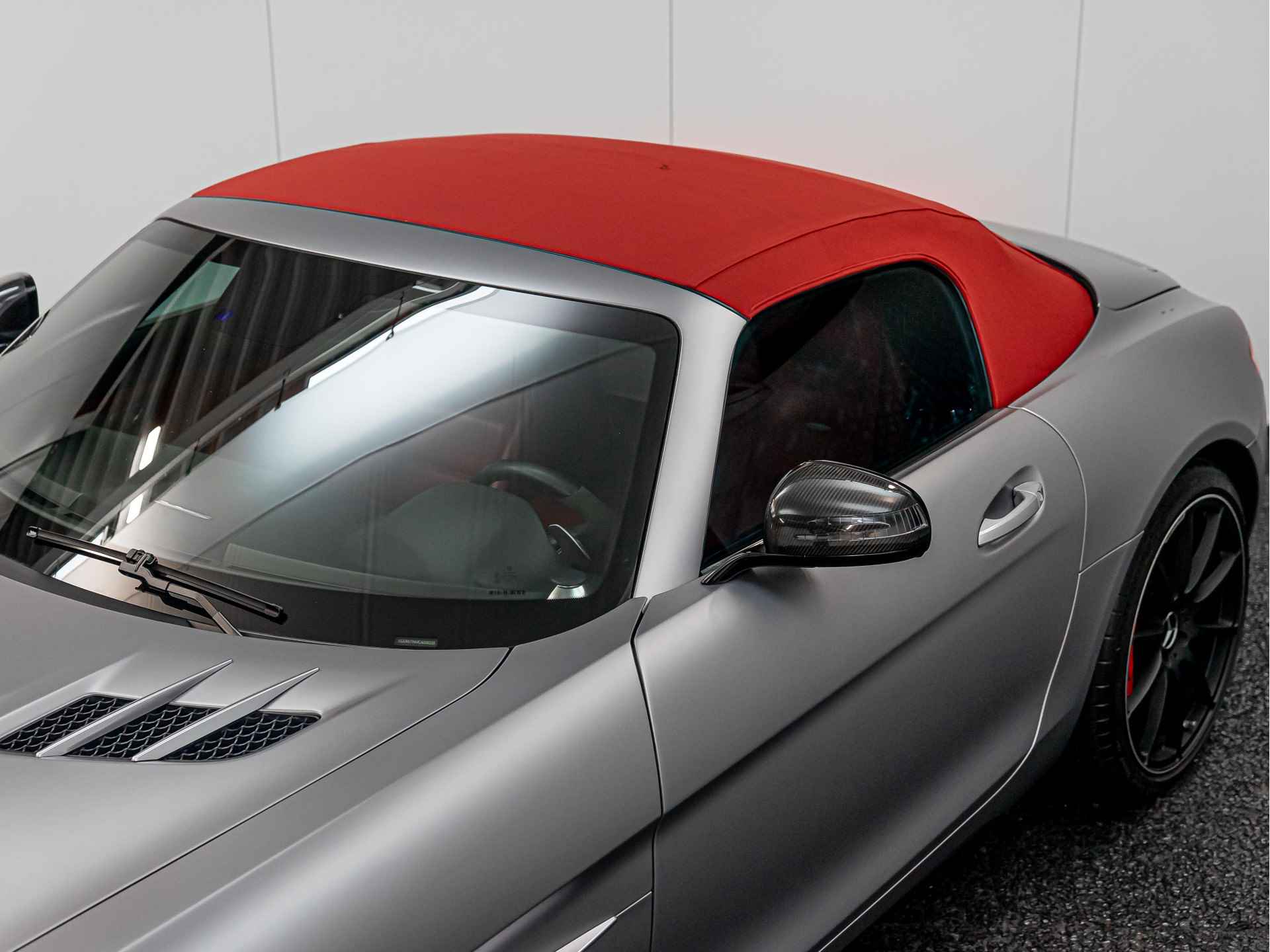 Mercedes-Benz SLS Roadster 6.3 AMG | Bang & Olufsen BeoSound - 20/32