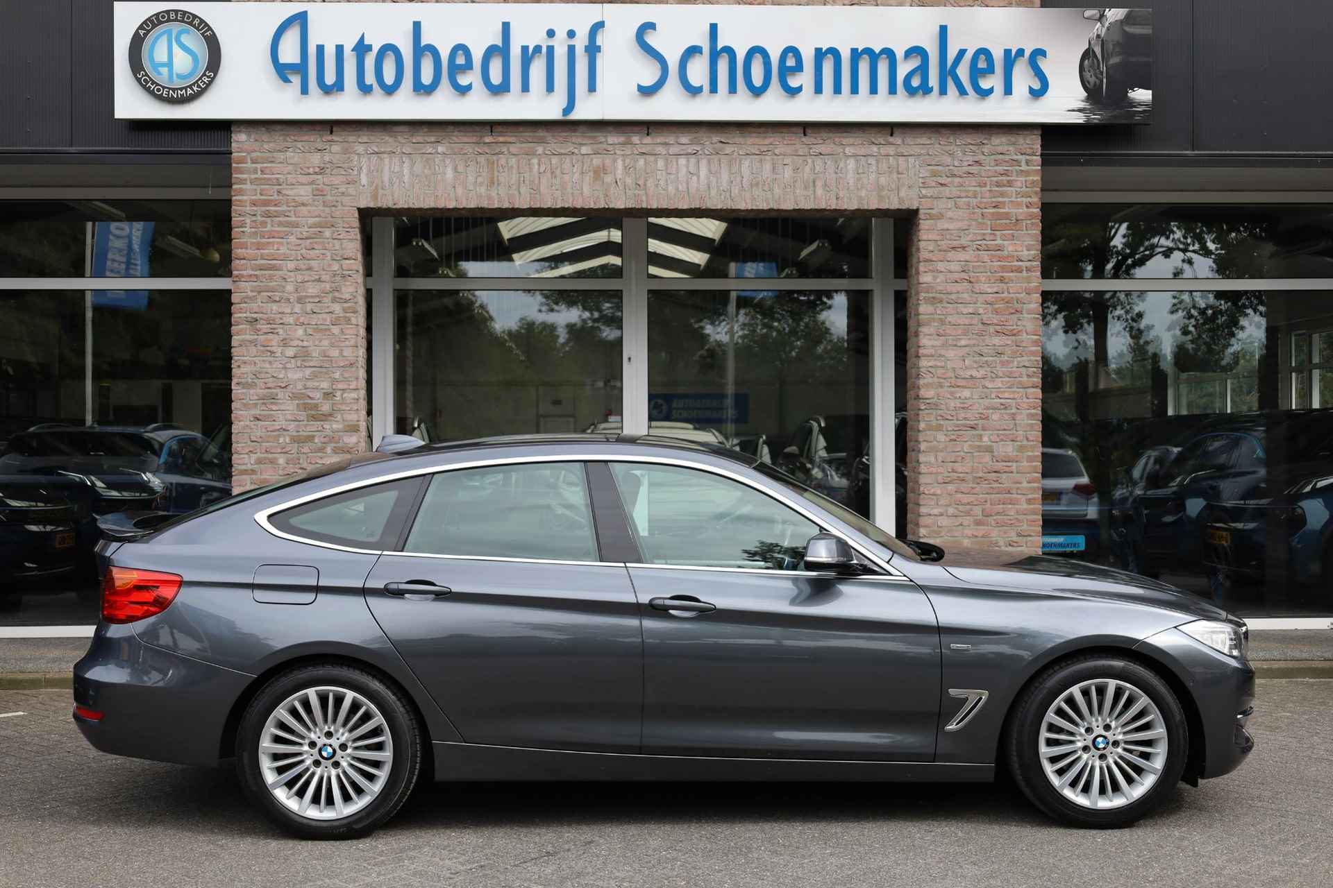 BMW 3-serie Gran Turismo 328i High Executive AUTOMAAT LEDER NAVI CAMERA BT 2xPDC STOELVERWARMING 18"LMV WEGKLAPBARE TREKHAAK - 3/48