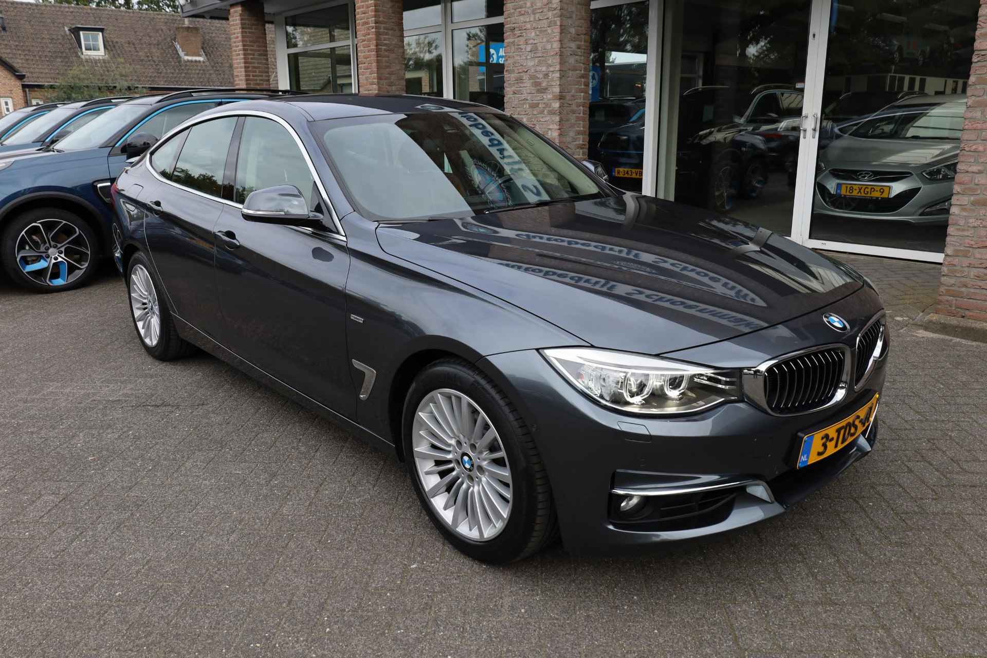 BMW 3-serie Gran Turismo 328i High Executive AUTOMAAT LEDER NAVI CAMERA BT 2xPDC STOELVERWARMING 18"LMV WEGKLAPBARE TREKHAAK - 5/48