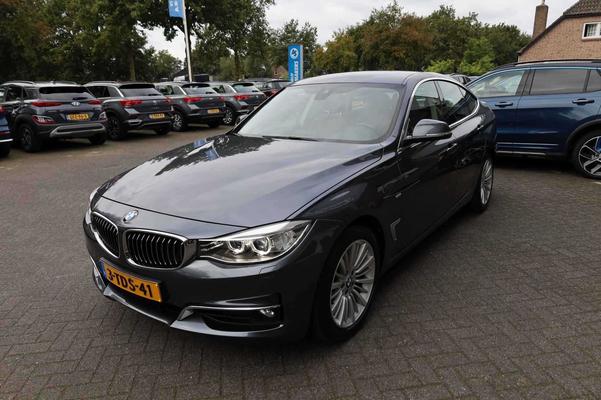 BMW 3-serie Gran Turismo 328i High Executive AUTOMAAT LEDER NAVI CAMERA BT 2xPDC STOELVERWARMING 18"LMV WEGKLAPBARE TREKHAAK - 48/48