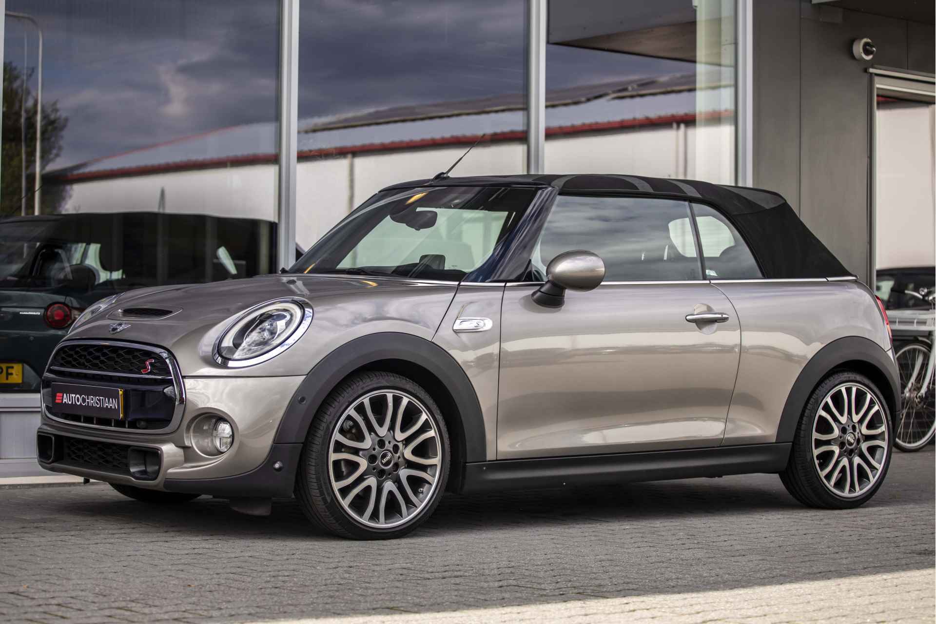 MINI Cabrio 2.0 Cooper S Chili Serious Business | Automaat | Harman Kardon | HUD | NL Auto | Camera - 19/40