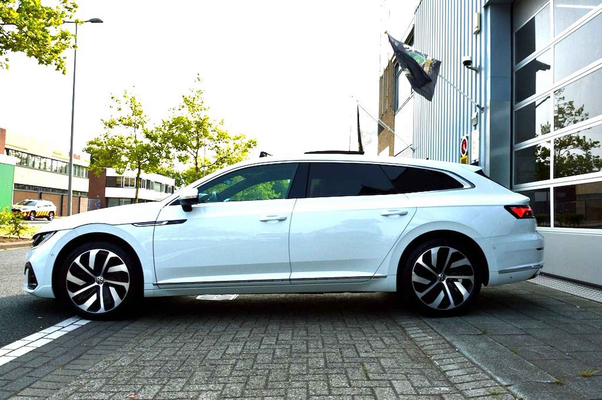 Volkswagen Arteon Shooting Brake 1.4 TSI DSG eHybrid R-Line - 19/56