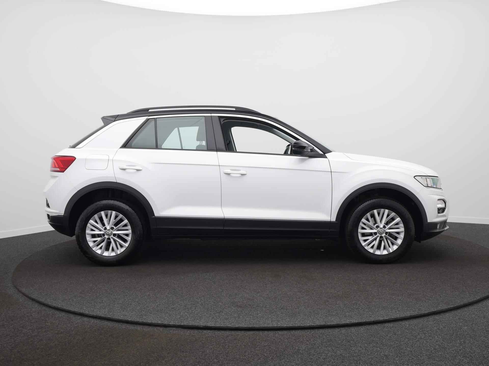 Volkswagen T-Roc 1.5 TSI Style DSG / PDC / NAVI - 4/40