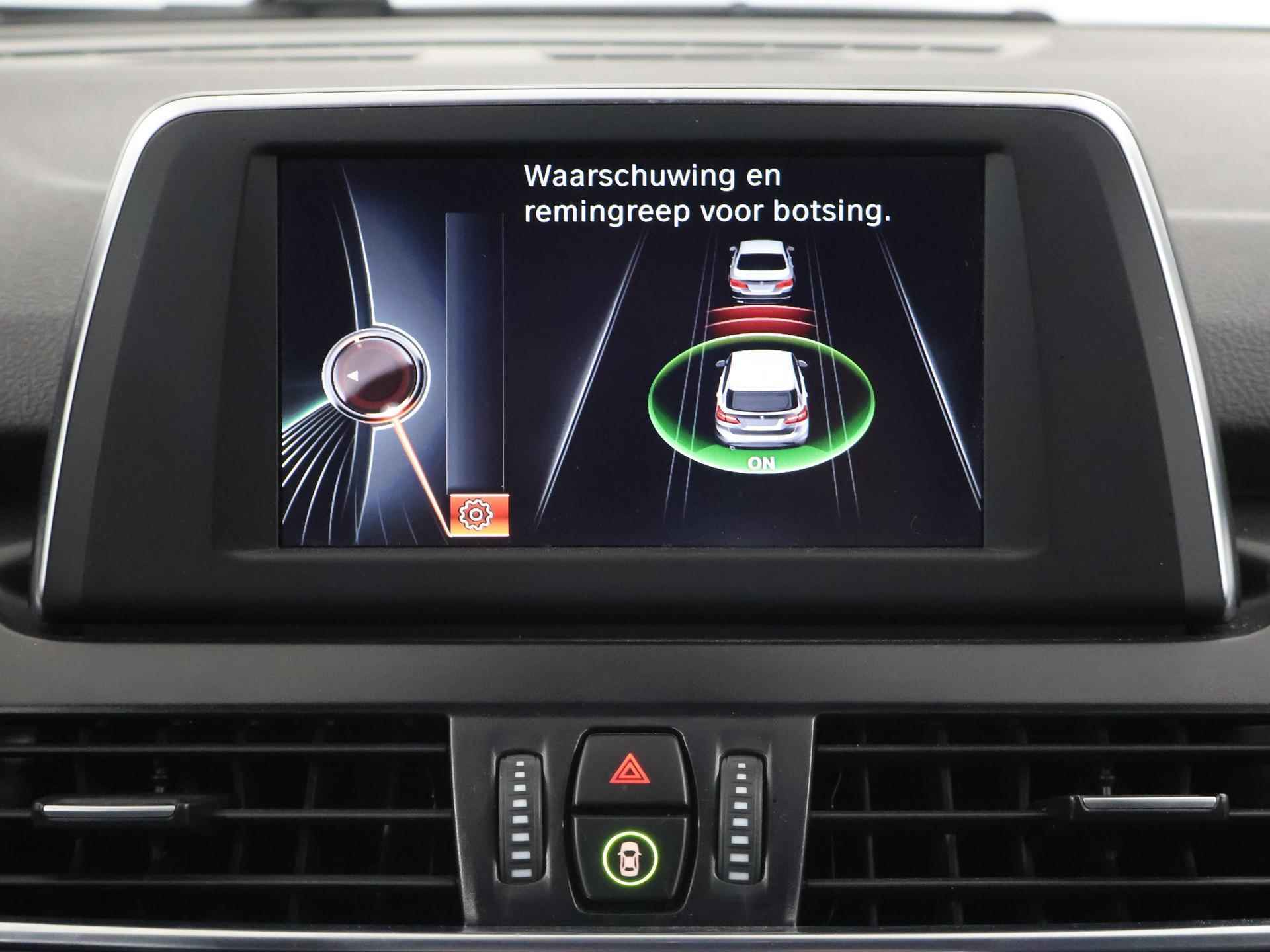 BMW 2-serie Active Tourer 218i Sport | Navigatie | Parkeersensoren | Stoelverwarming | Keyless Go | Koplamp Led | Elektr. Achterklep | - 21/46