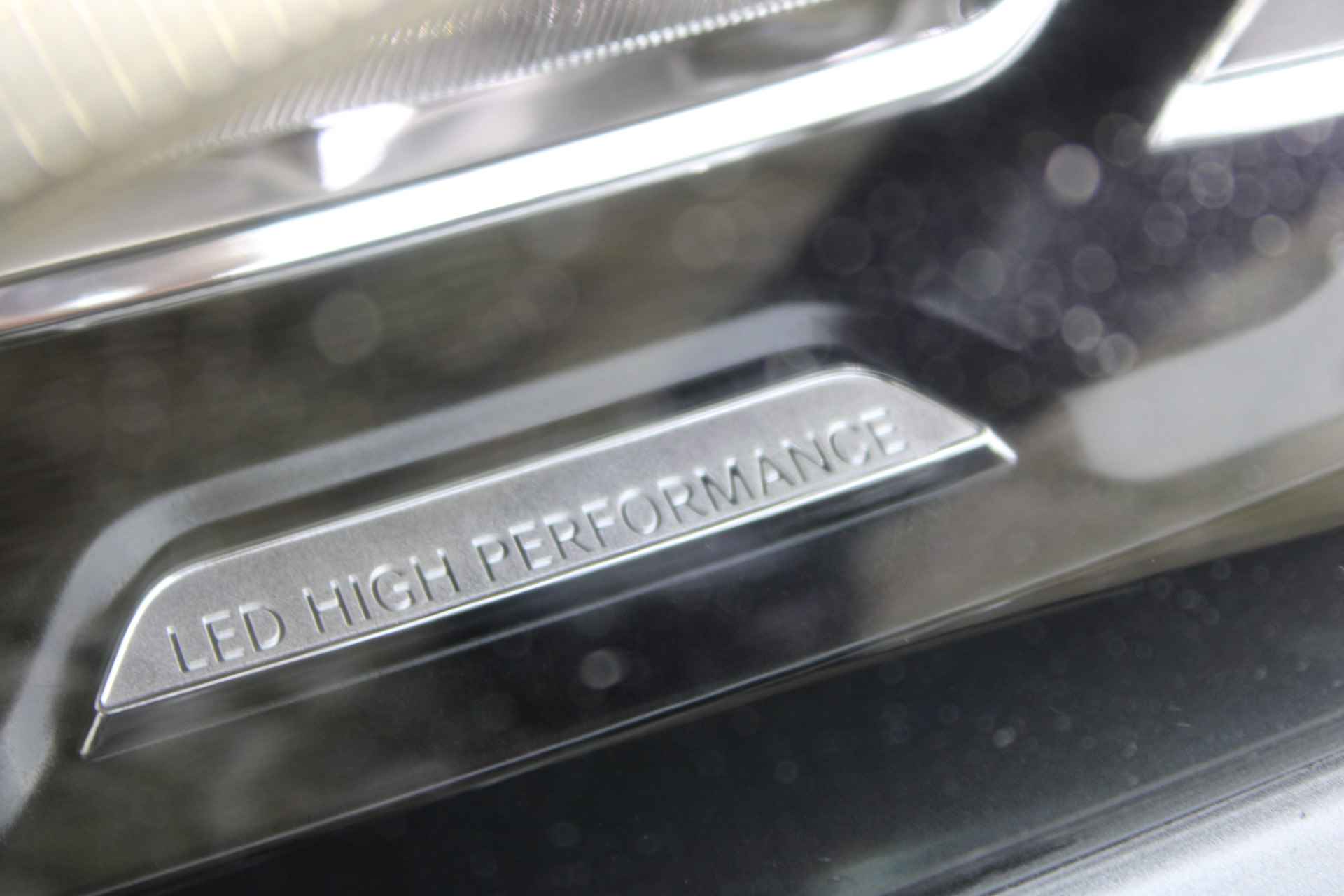 Mercedes-Benz CLA-Klasse Shooting Brake 250 Prestige | AMG 4MATIC | Panorama Dak | Stoelverwarming | PDC v+a | Elek.Achterklep | Night Pakket | Zeer nett - 34/59