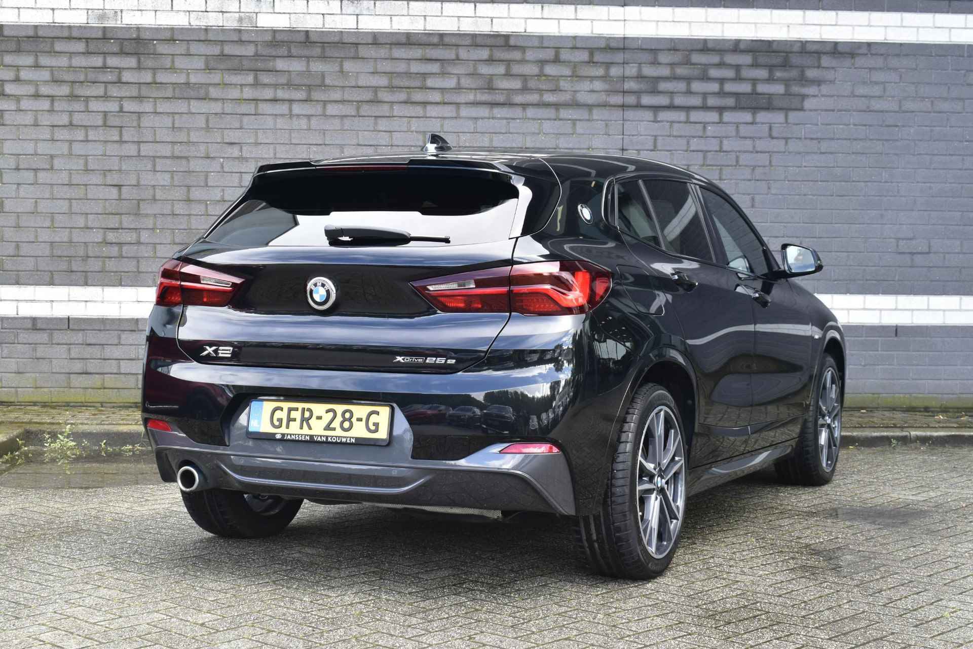 BMW X2 xDrive25e Executive / PHEV / M Sportpakket / Parking Pack / Stoelverwarming - 2/30