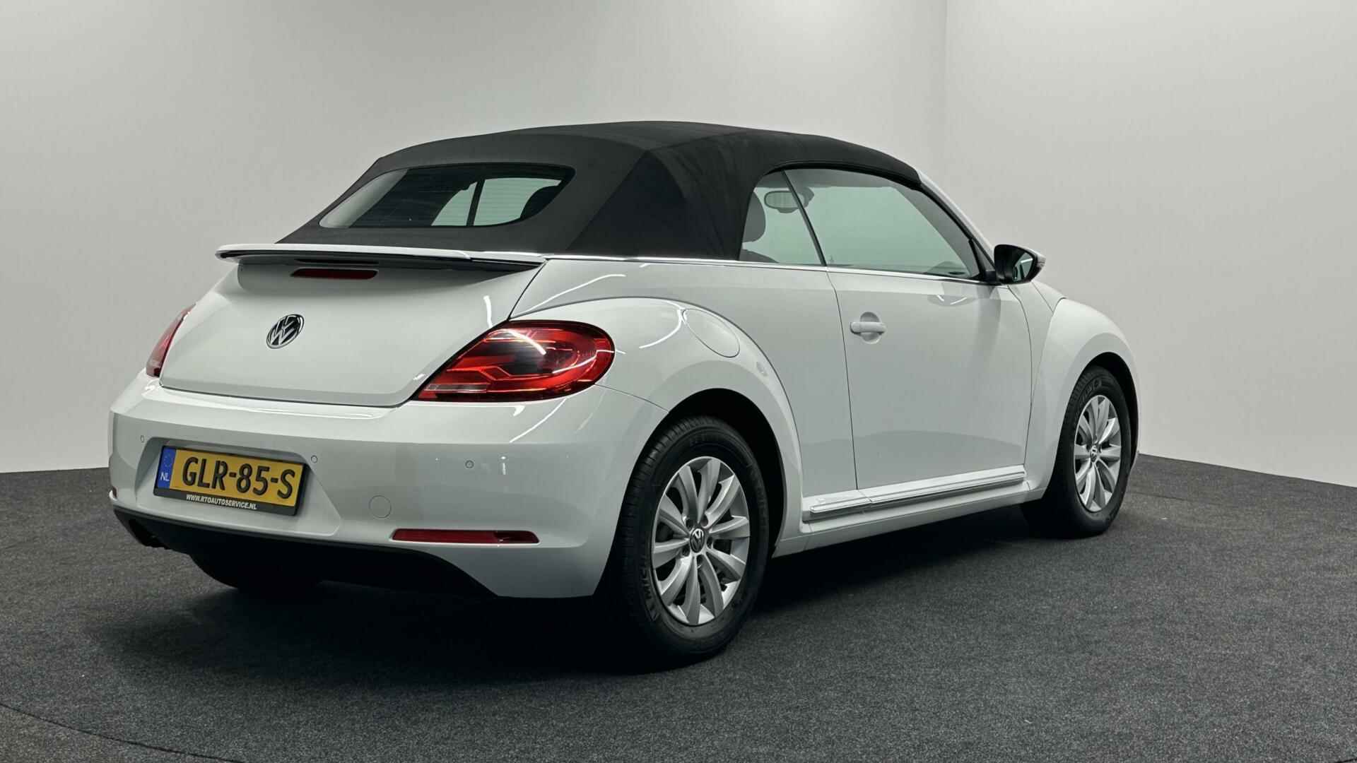 Volkswagen Beetle Cabriolet 1.2 TSI Exclusive Series - 8/40